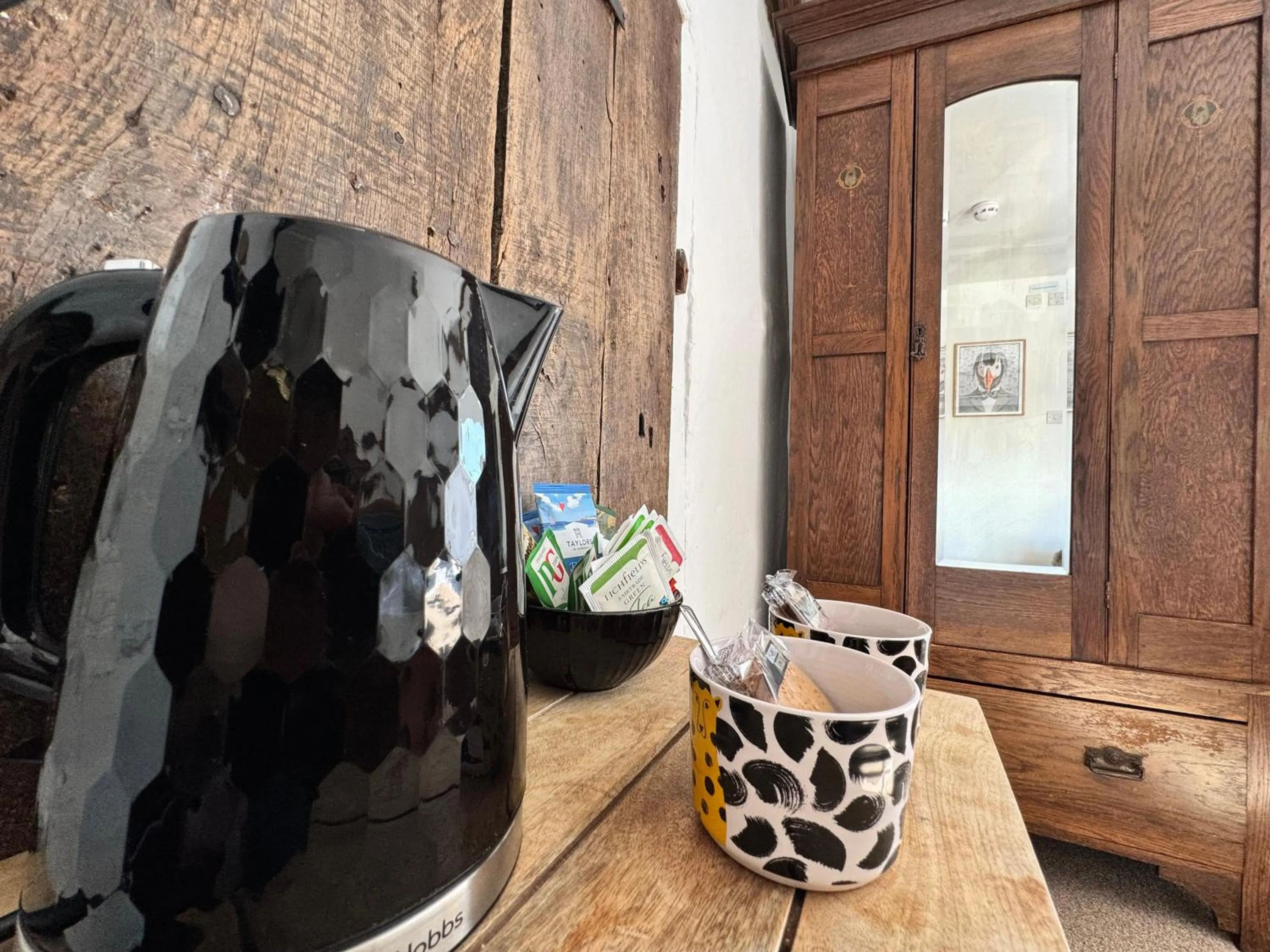 Coffee/tea facilities in The Bowl Inn