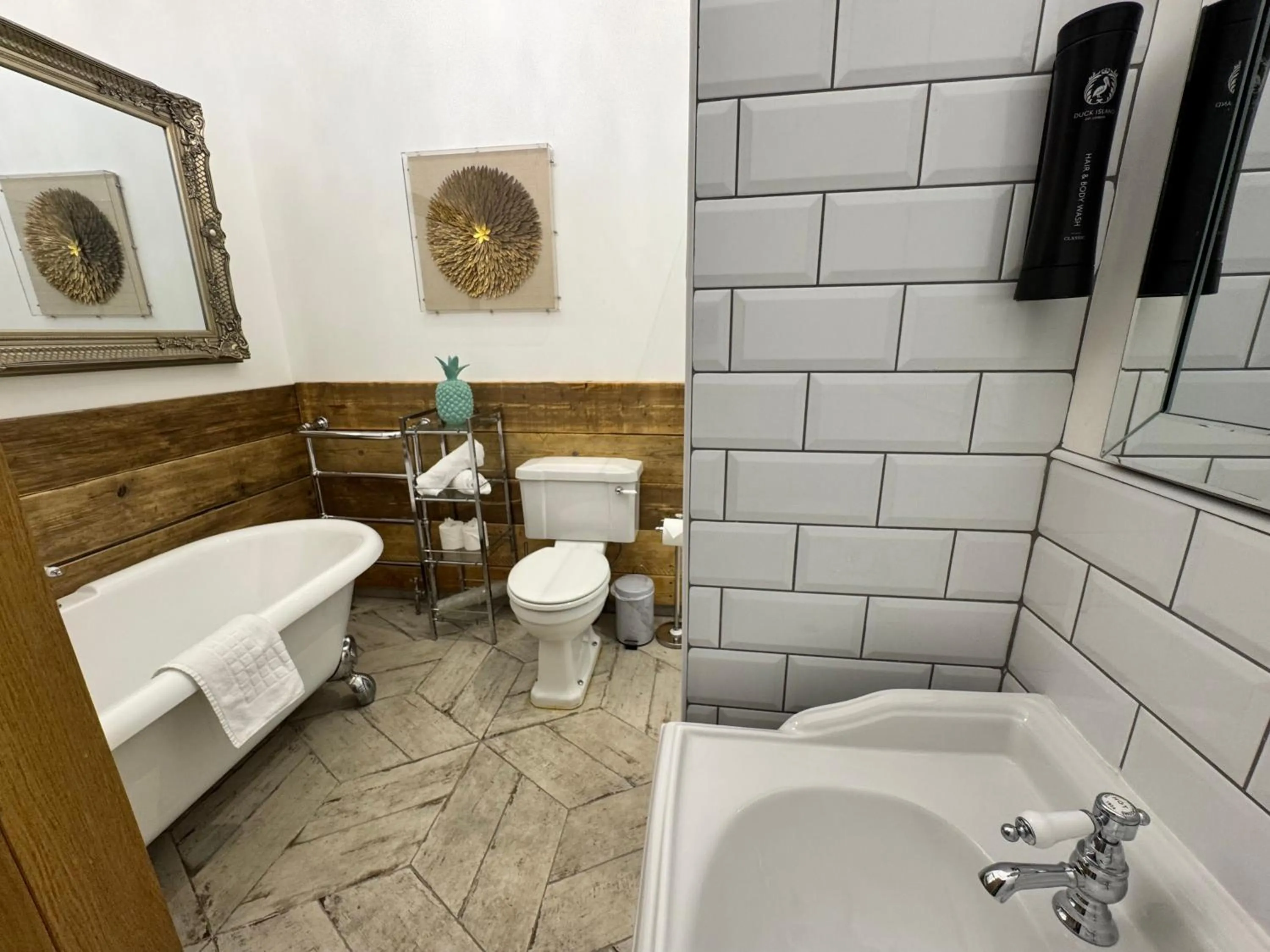 Toilet in The Bowl Inn