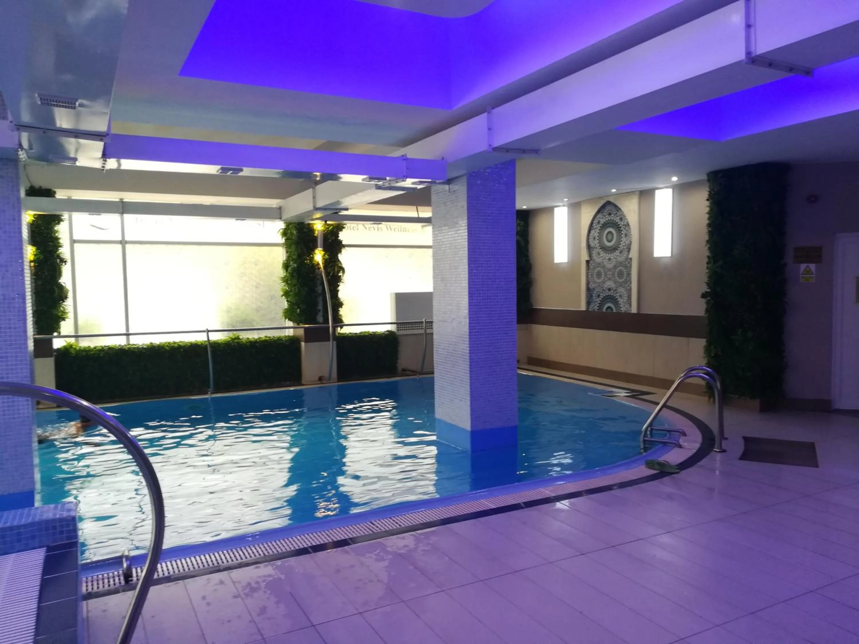 Swimming pool in Hotel Nevis Wellness & SPA