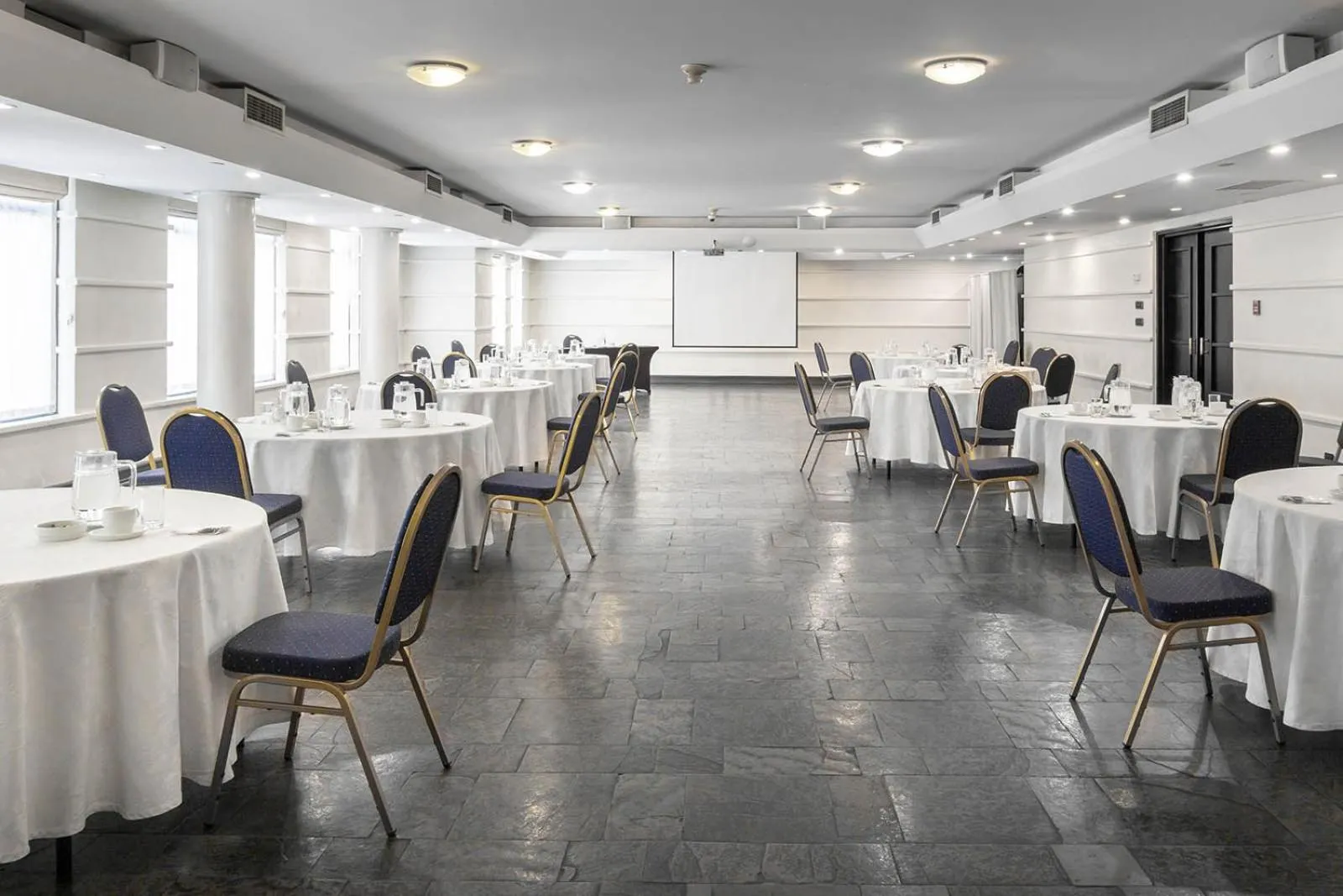 Business facilities in Hotel Fundador