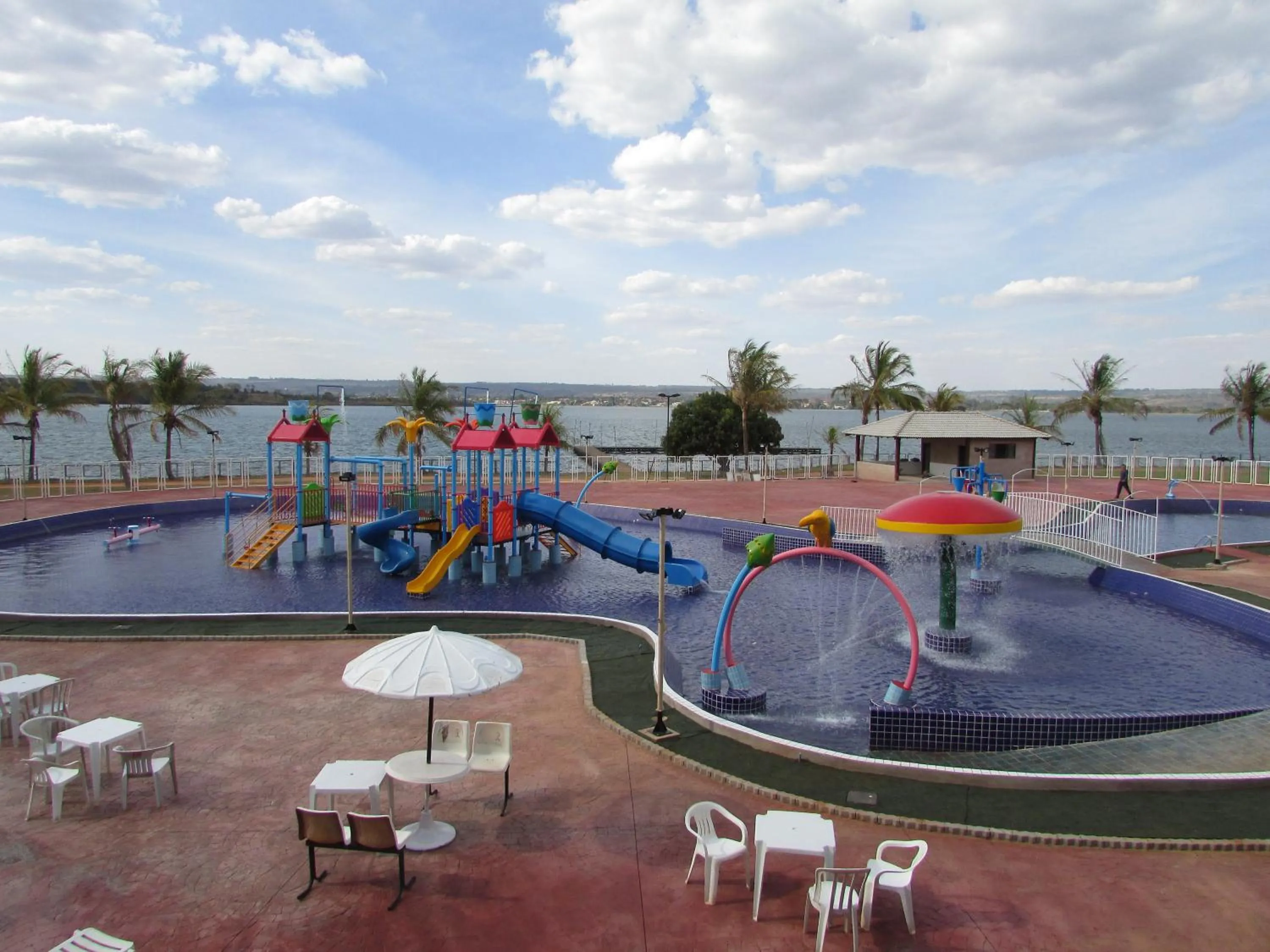 Swimming pool in Bay Park Hotel Resort