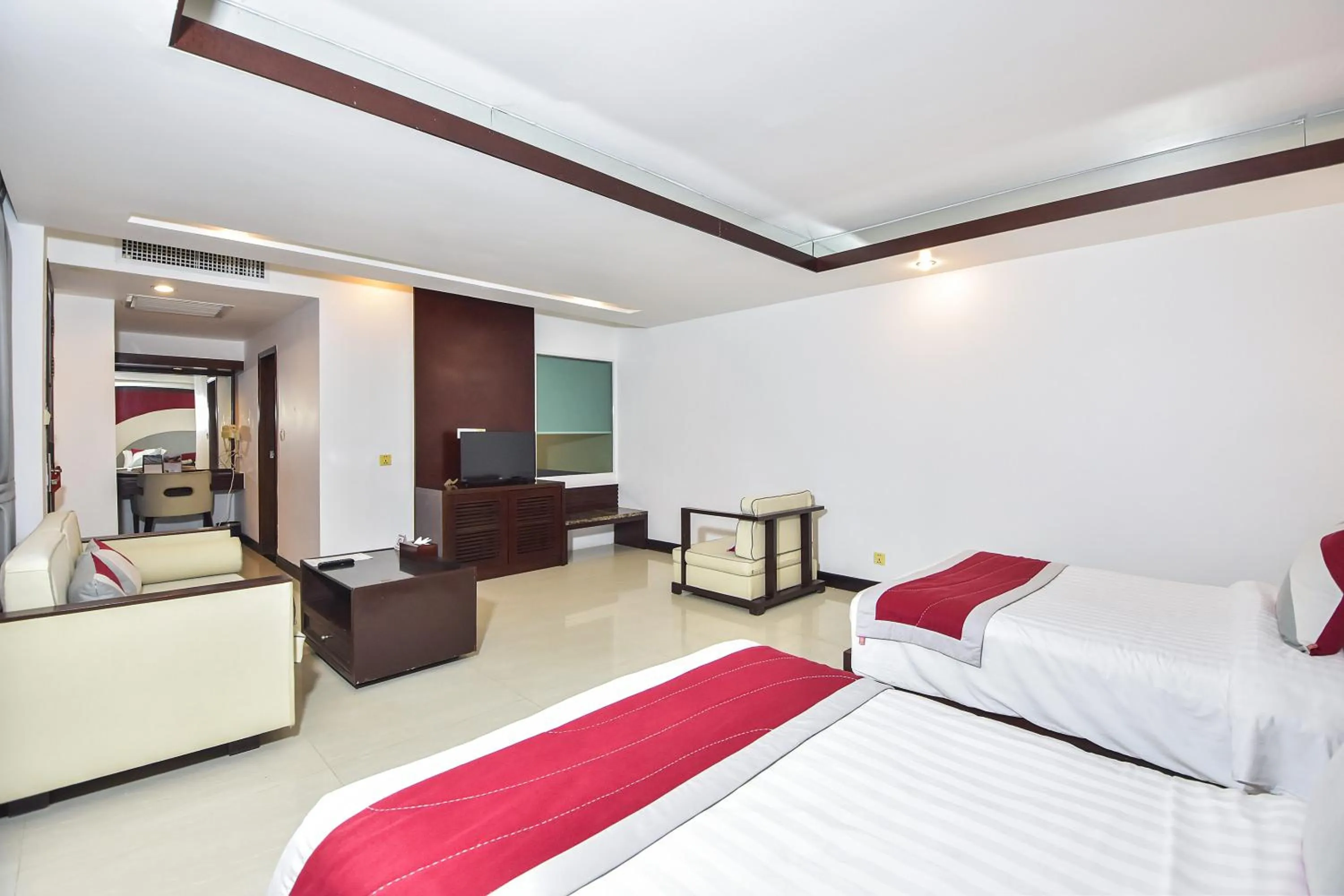 Bed in Independence Hotel Resort & Spa