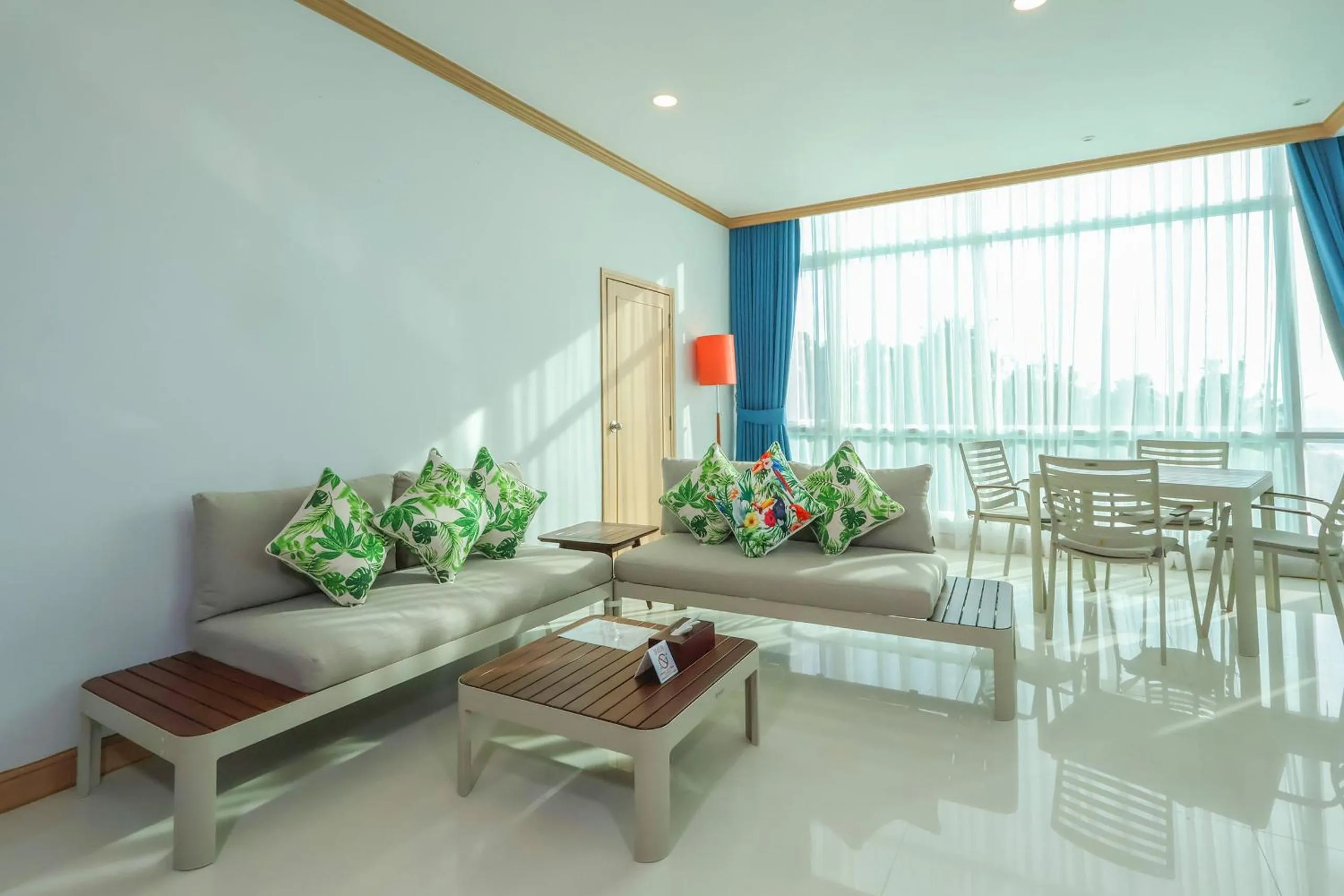 Living room in Independence Hotel Resort & Spa