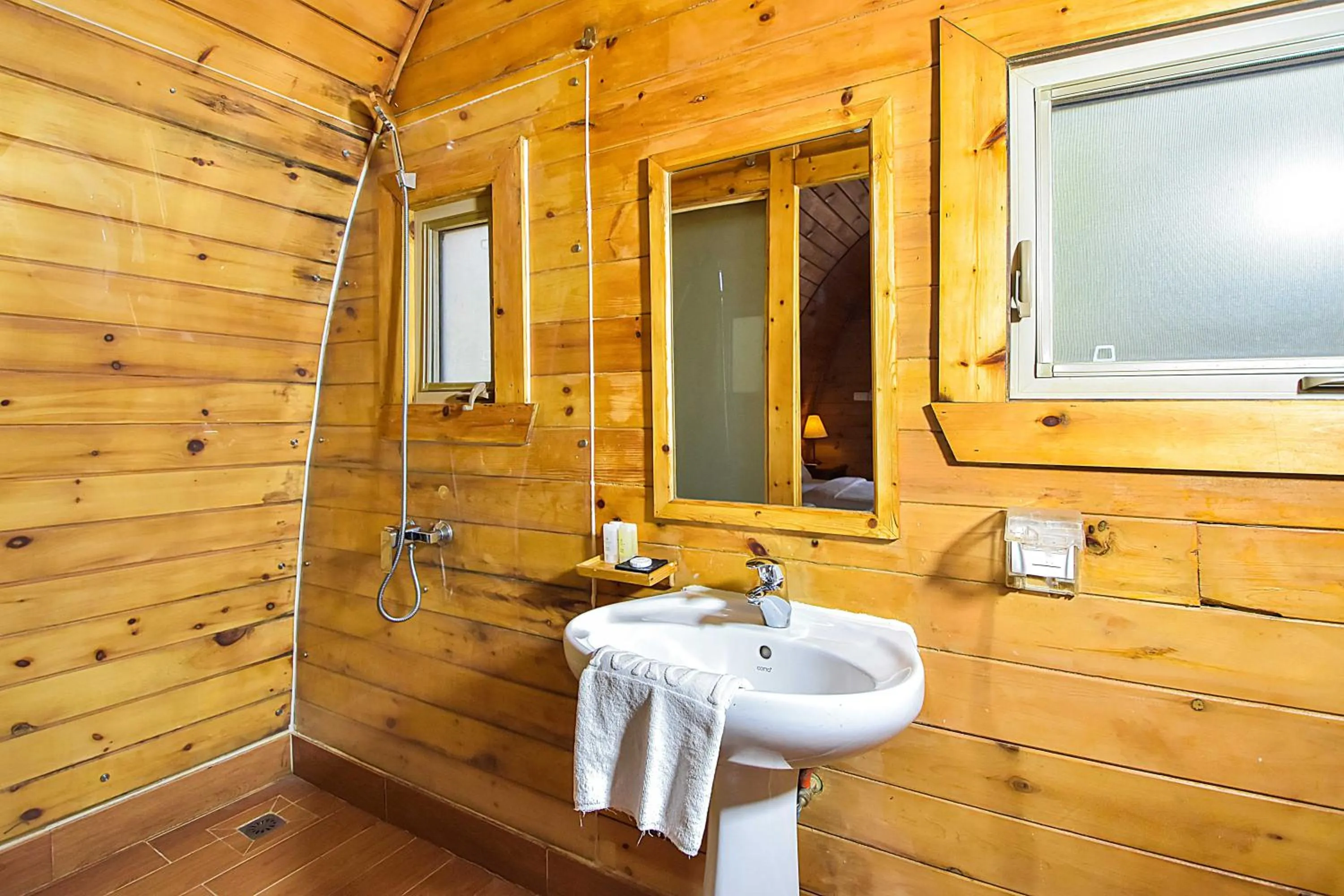 Bathroom in Independence Hotel Resort & Spa