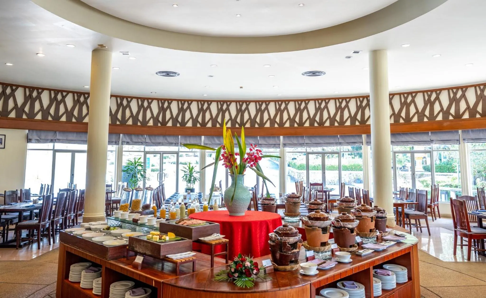 Breakfast in Independence Hotel Resort & Spa