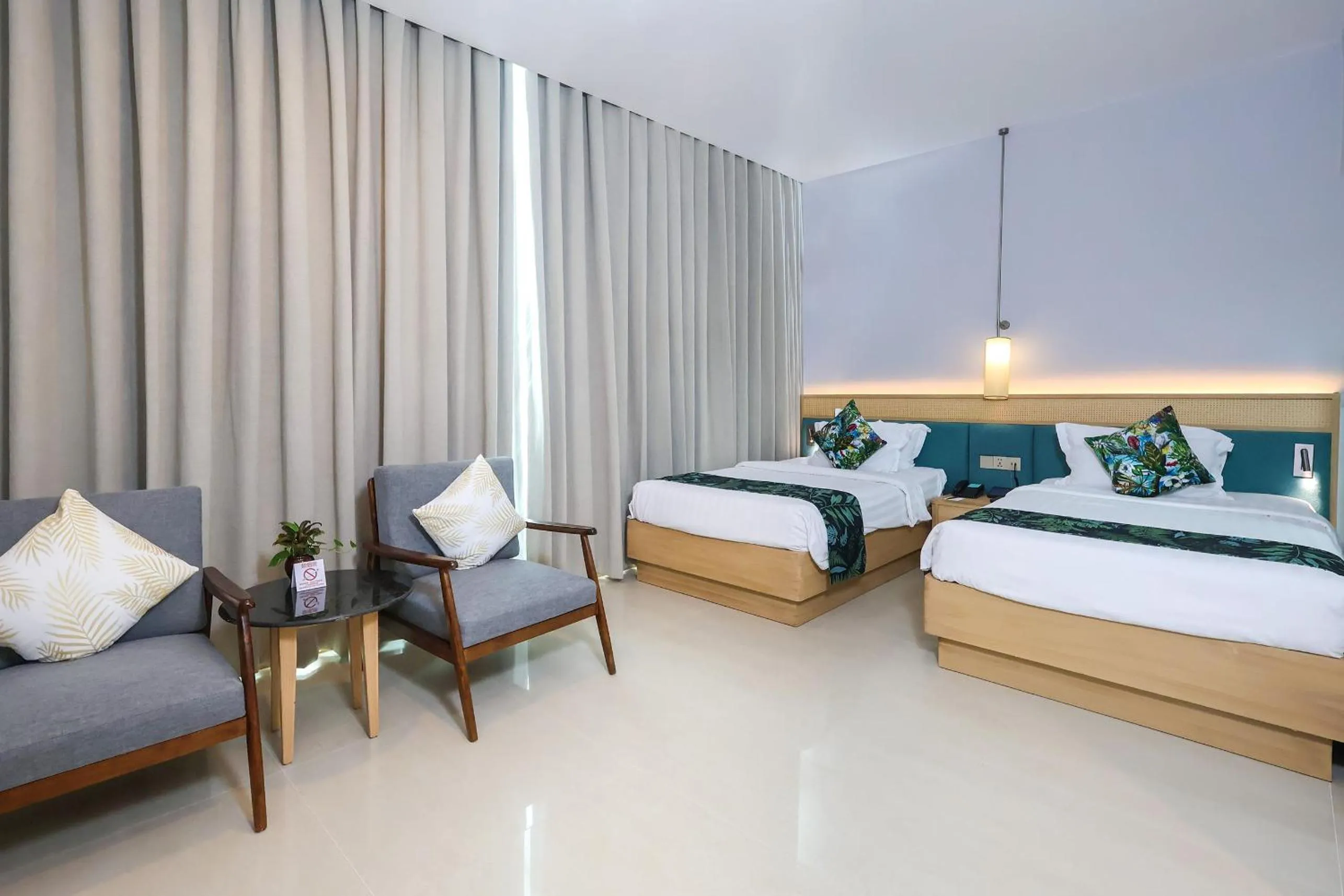 Bedroom, Bed in Independence Hotel Resort & Spa