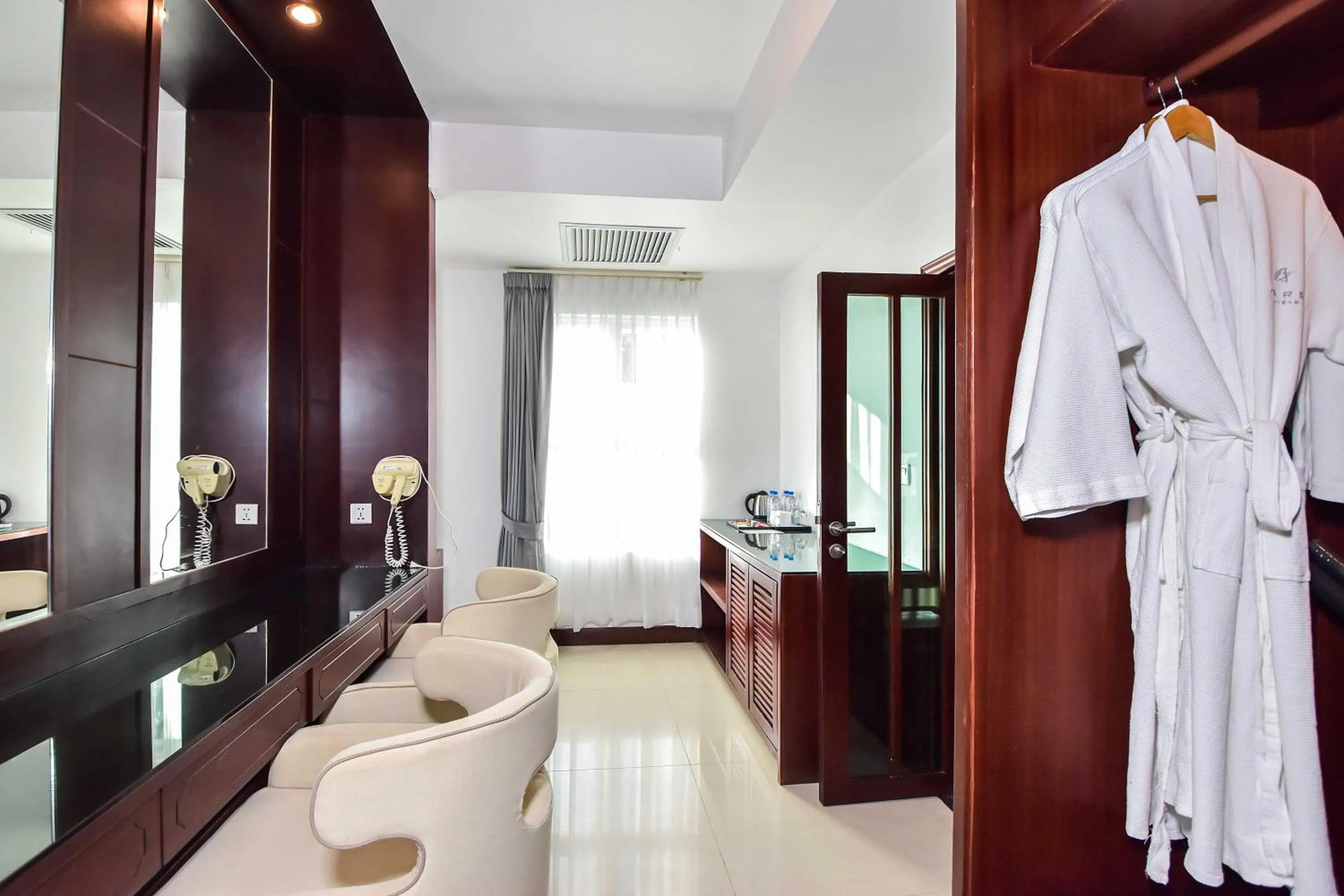 Bathroom in Independence Hotel Resort & Spa