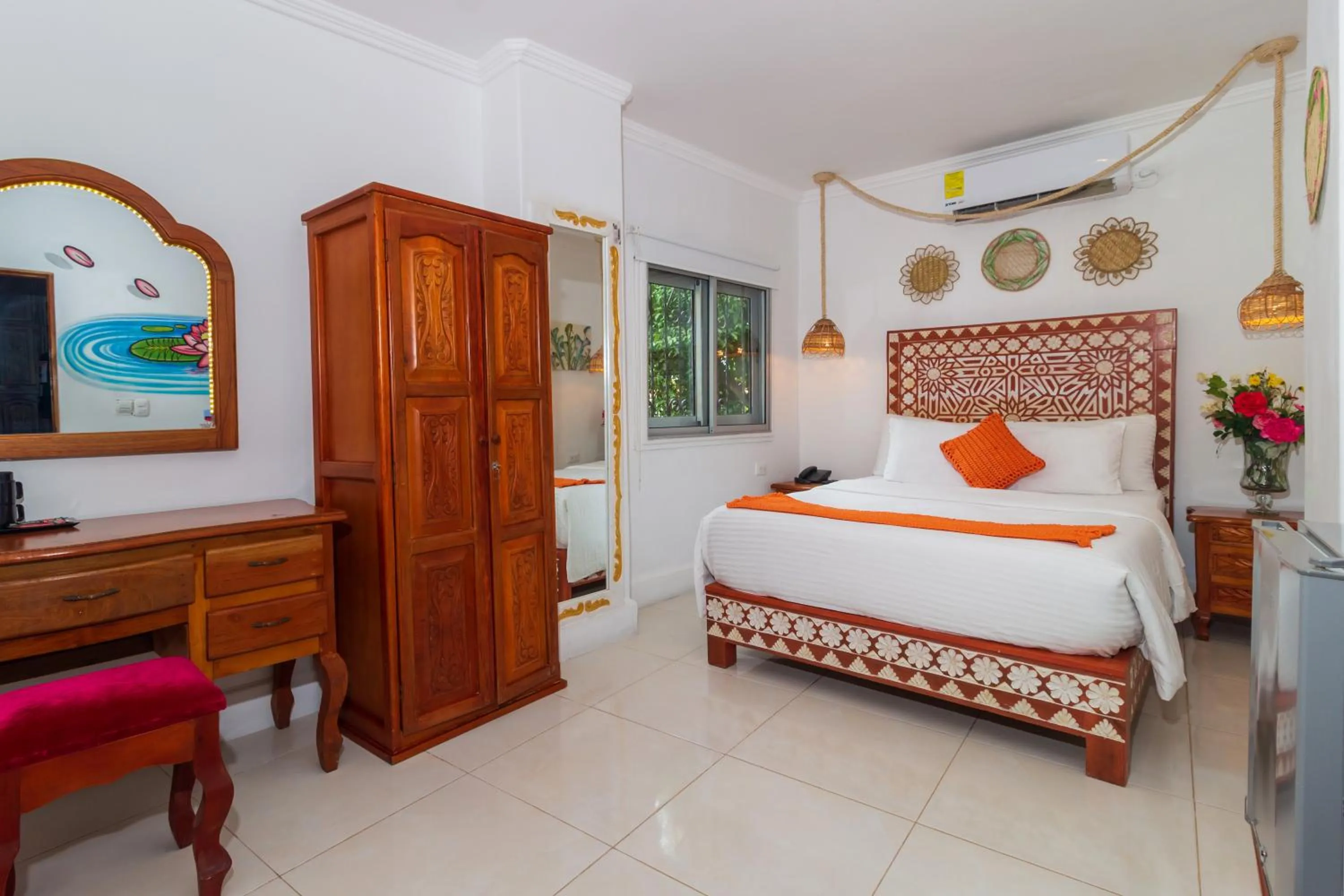 Decorative detail, Bed in Voilá Signature Casa Isabel