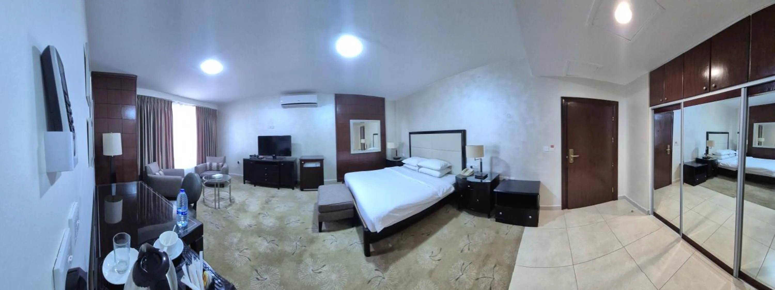 Bed in Le Vendome Hotel