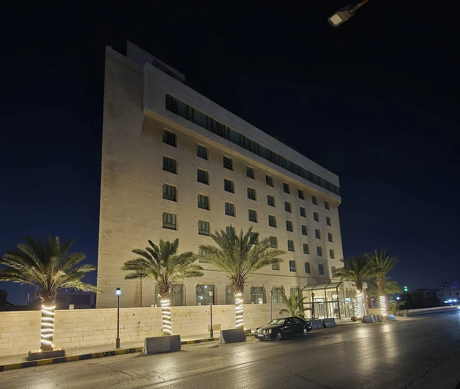 Property building in Le Vendome Hotel