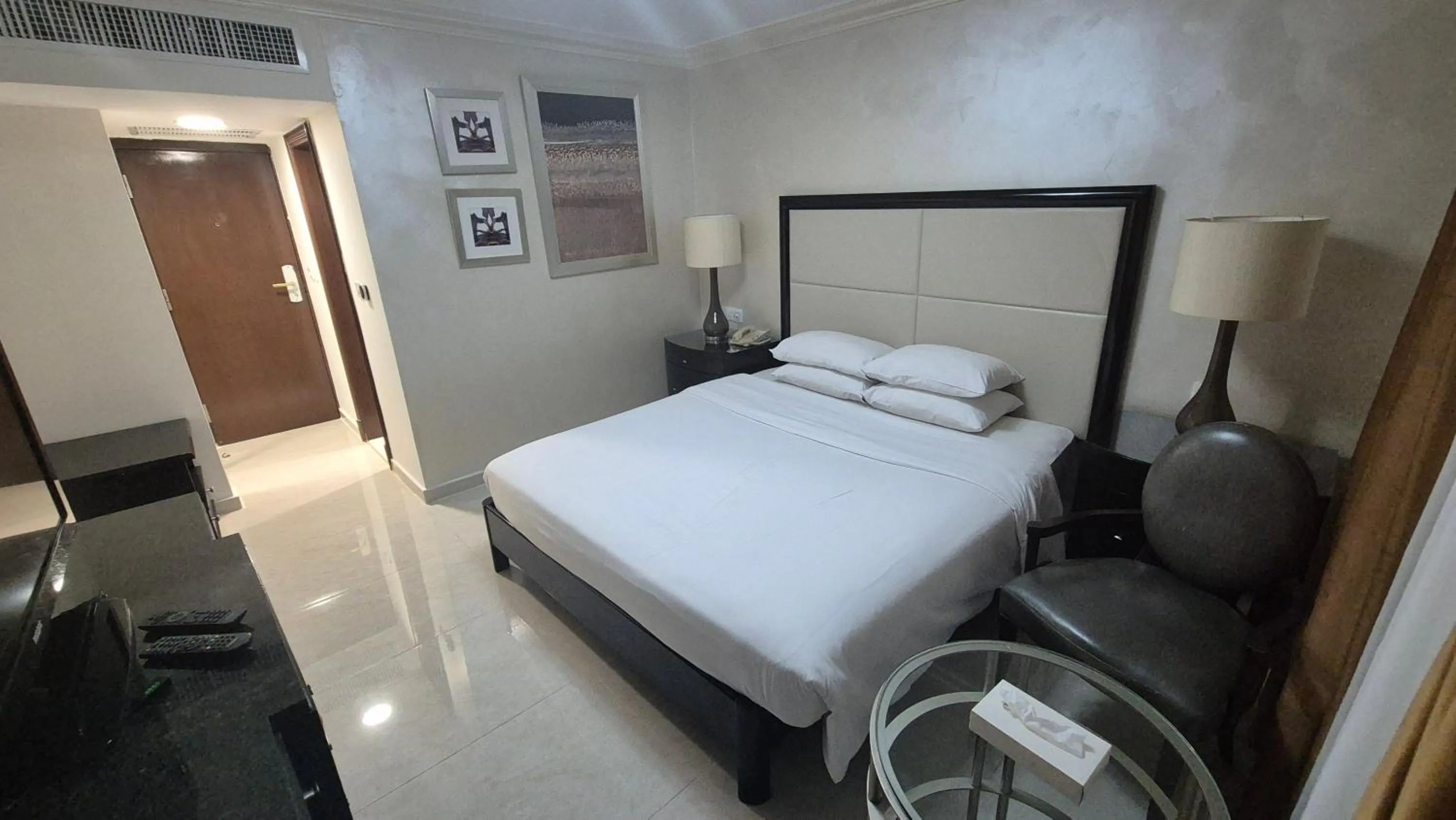 Bed in Le Vendome Hotel