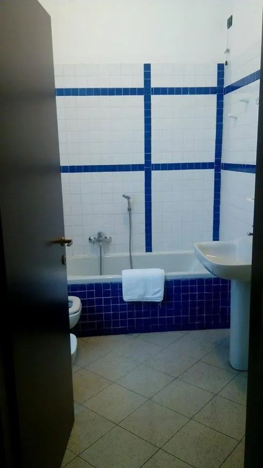 Bathroom in Hotel Greco