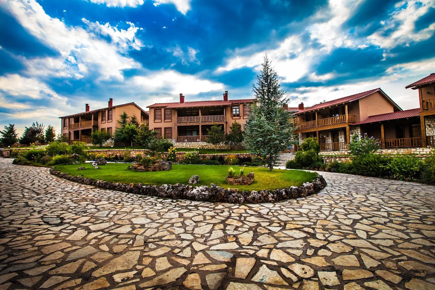 Facade/entrance in Vitina House