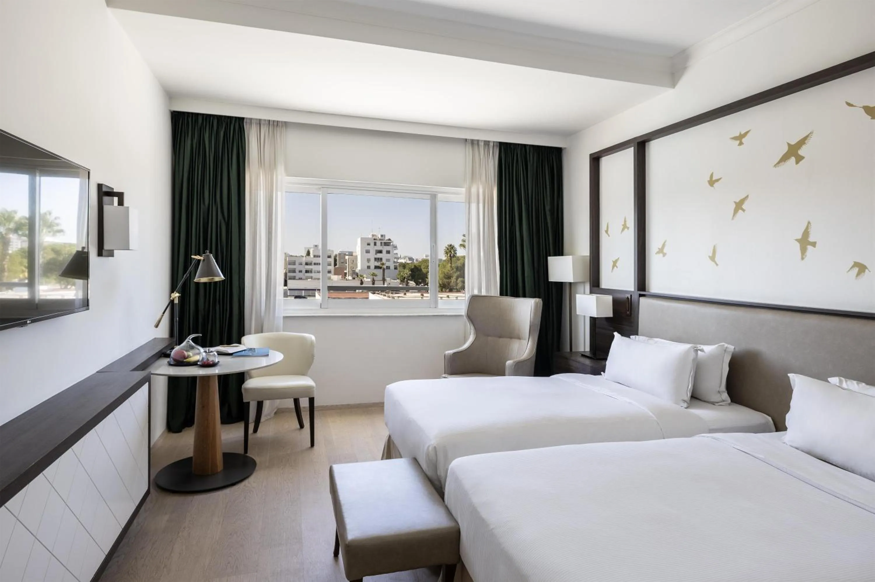 Bedroom, Bed in Hilton Nicosia