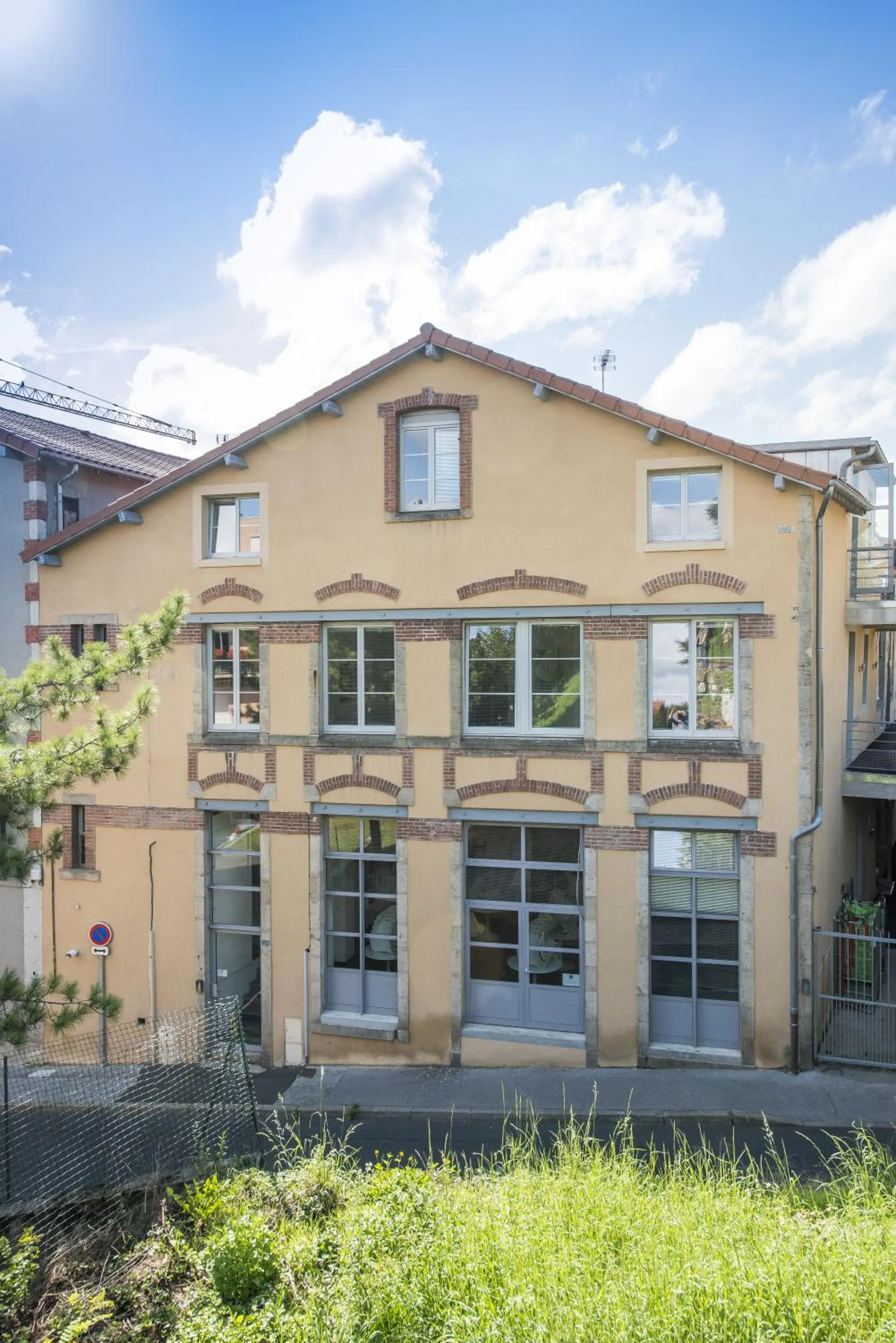 Facade/entrance in Hôtel des Capucins