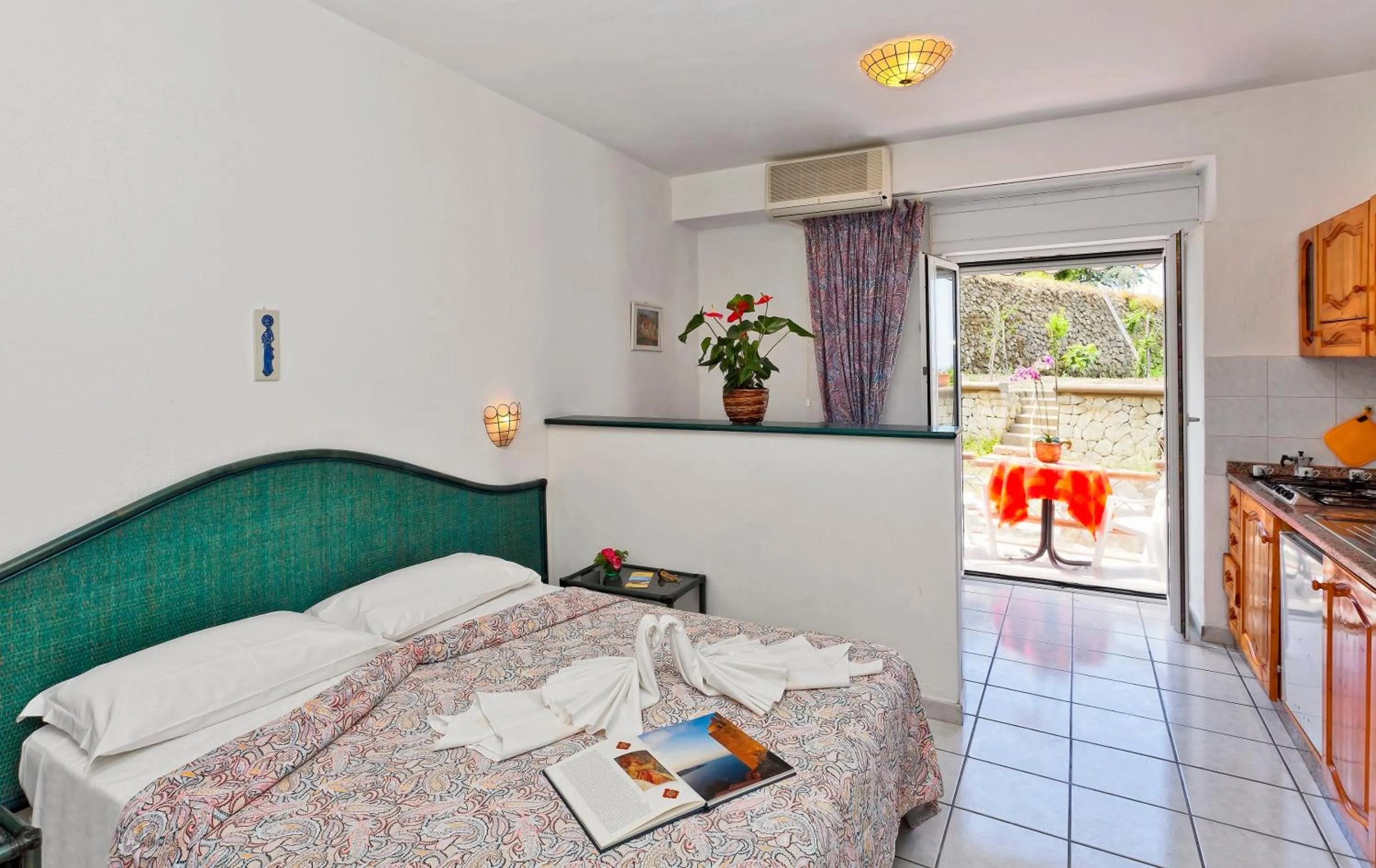 Bedroom, Bed in Parco Residence La Rosa