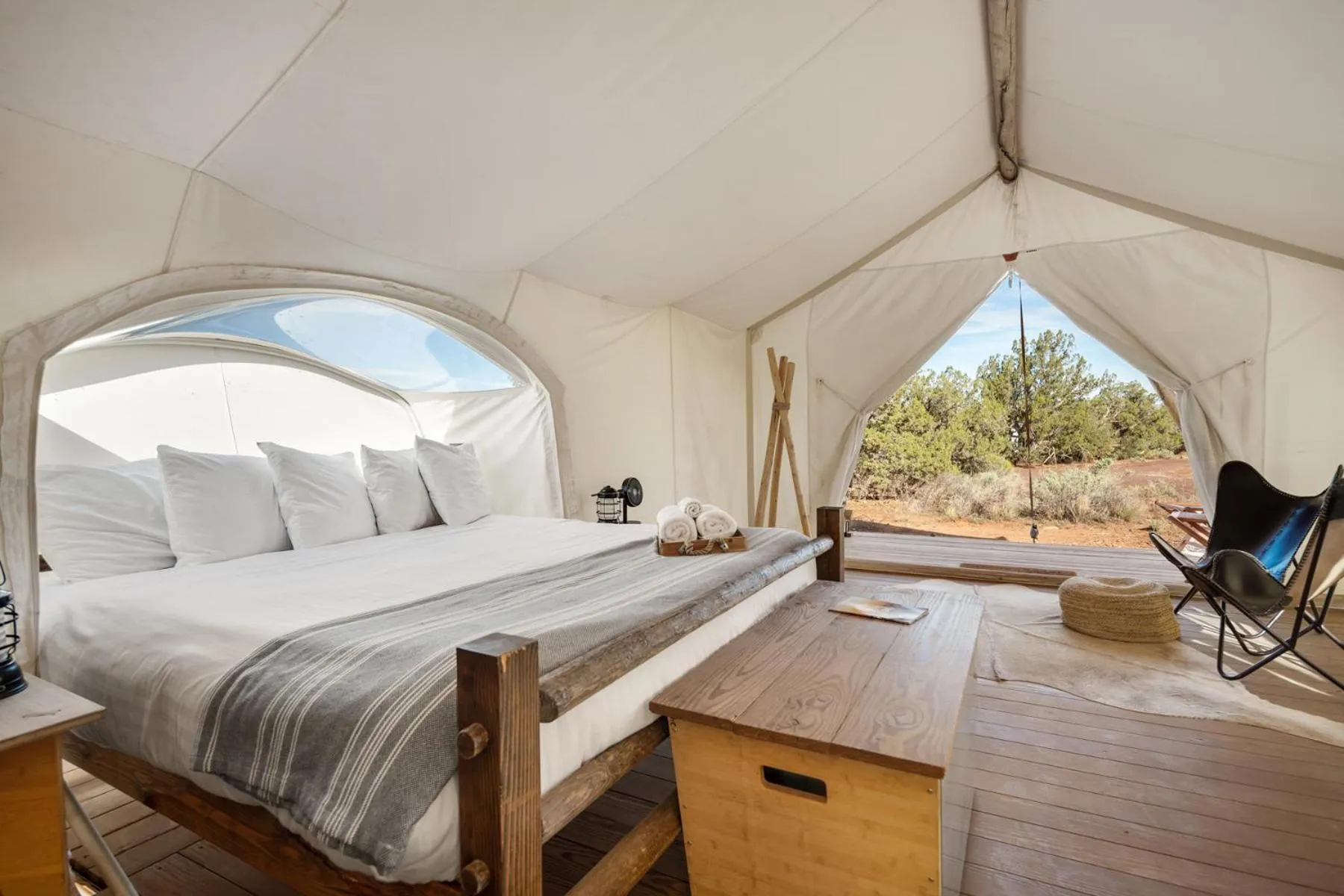 Bed in Under Canvas Grand Canyon