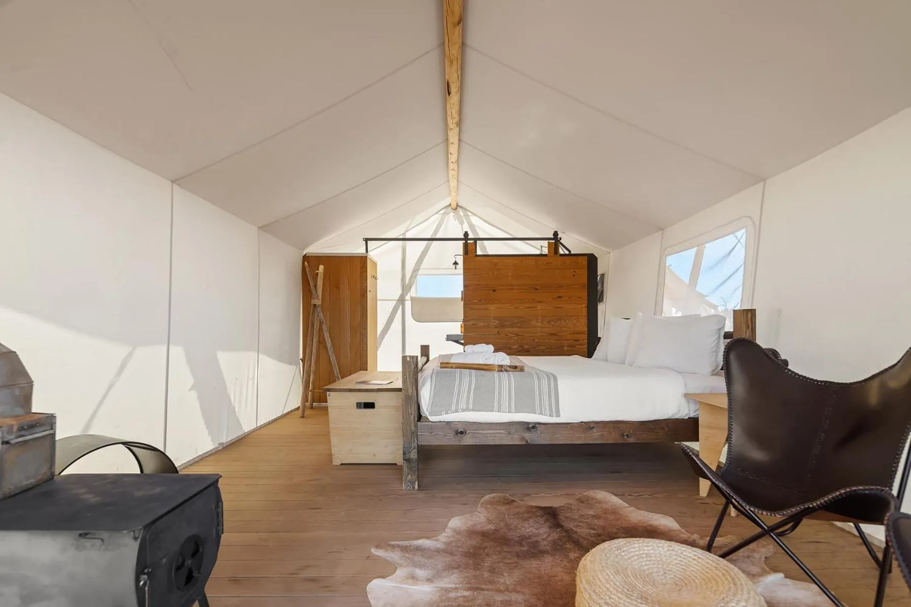 View (from property/room), Bed in Under Canvas Grand Canyon