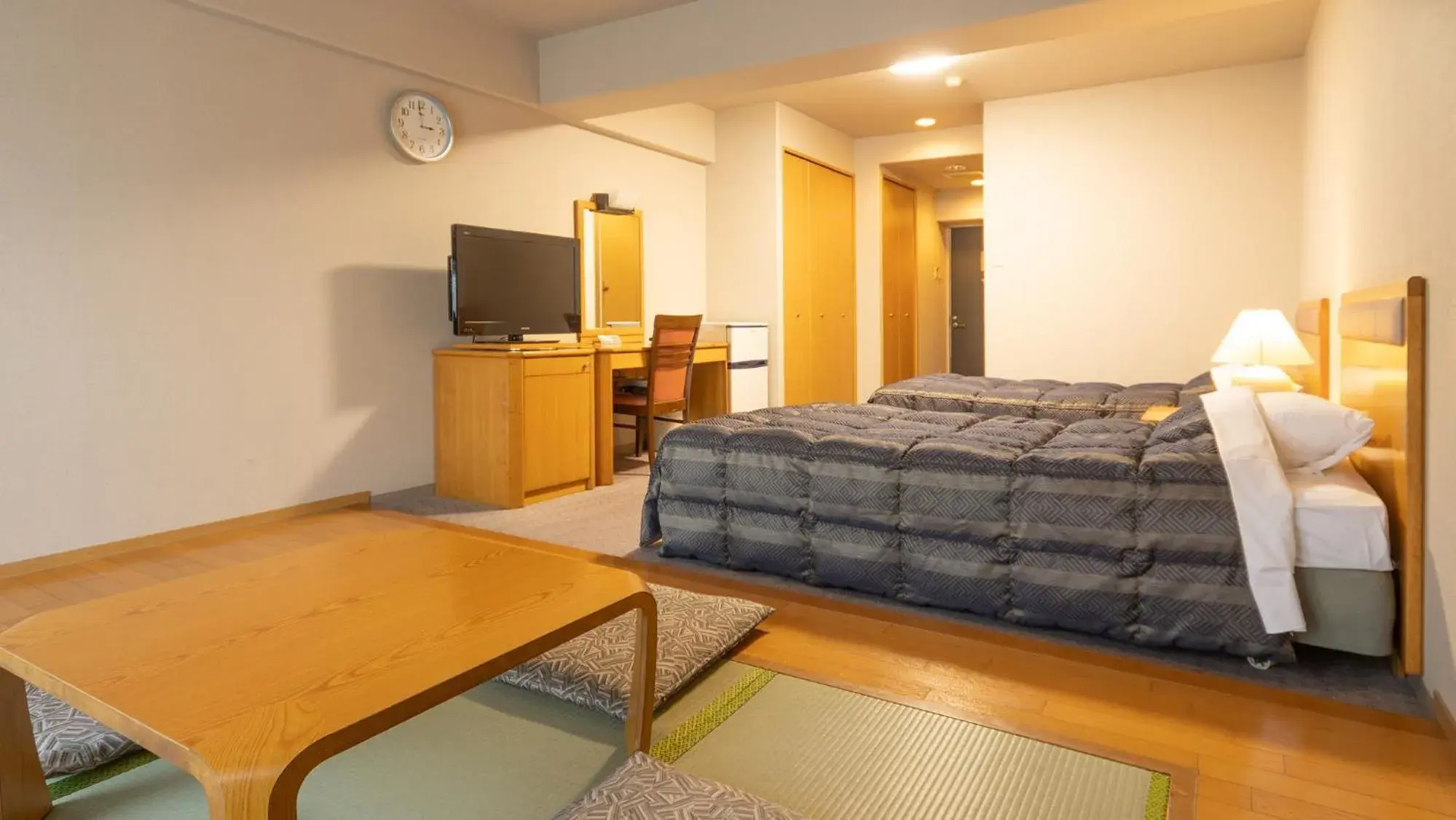 Room B with Tatami Area and Shower - Non-Smoking in Hyper Resort Villa Shionoe Room B with Tatami Area and Shower - Non-Smoking in Hyper Resort Villa Shionoe