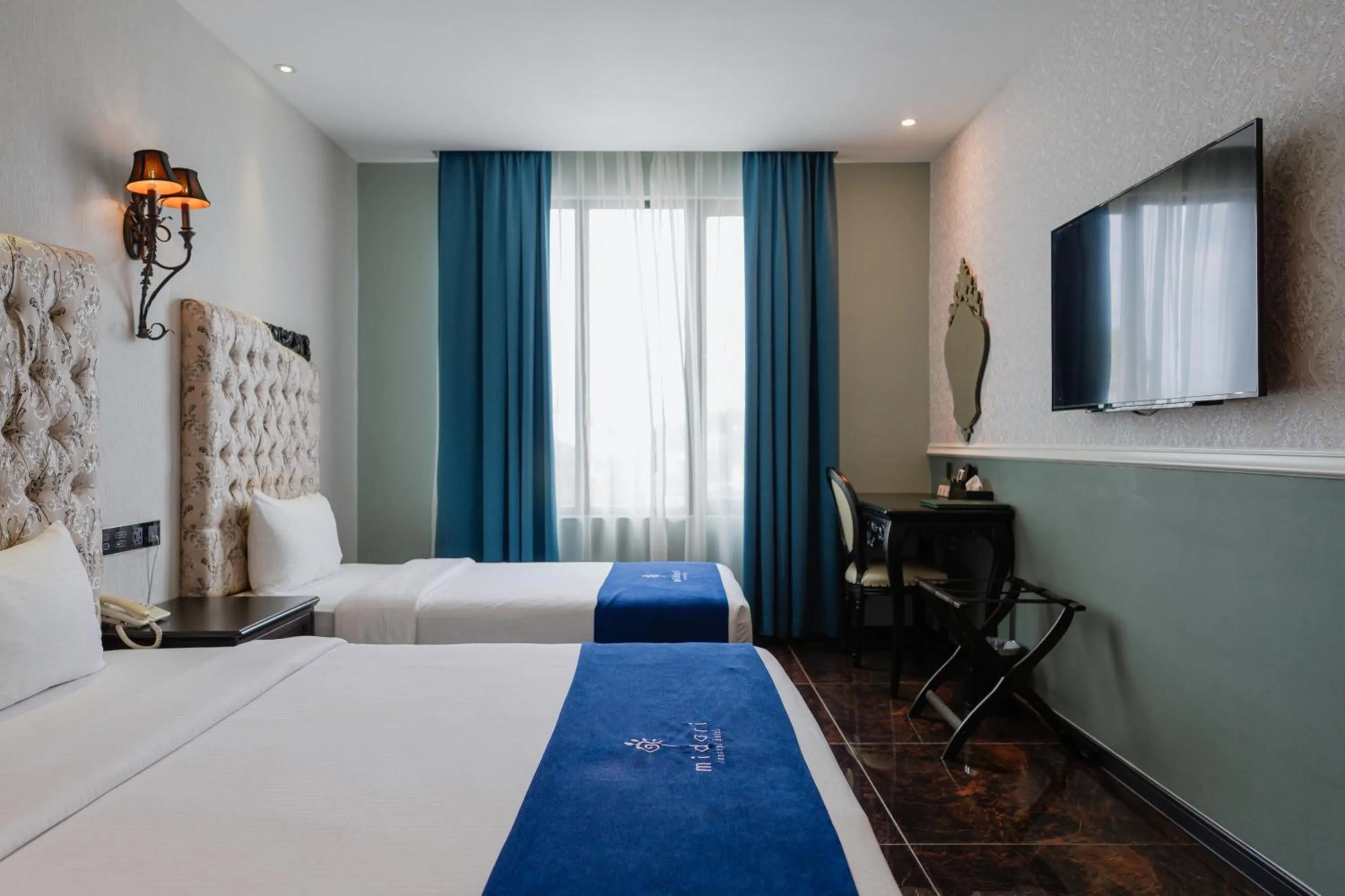 Bed in Midori Concept Hotel