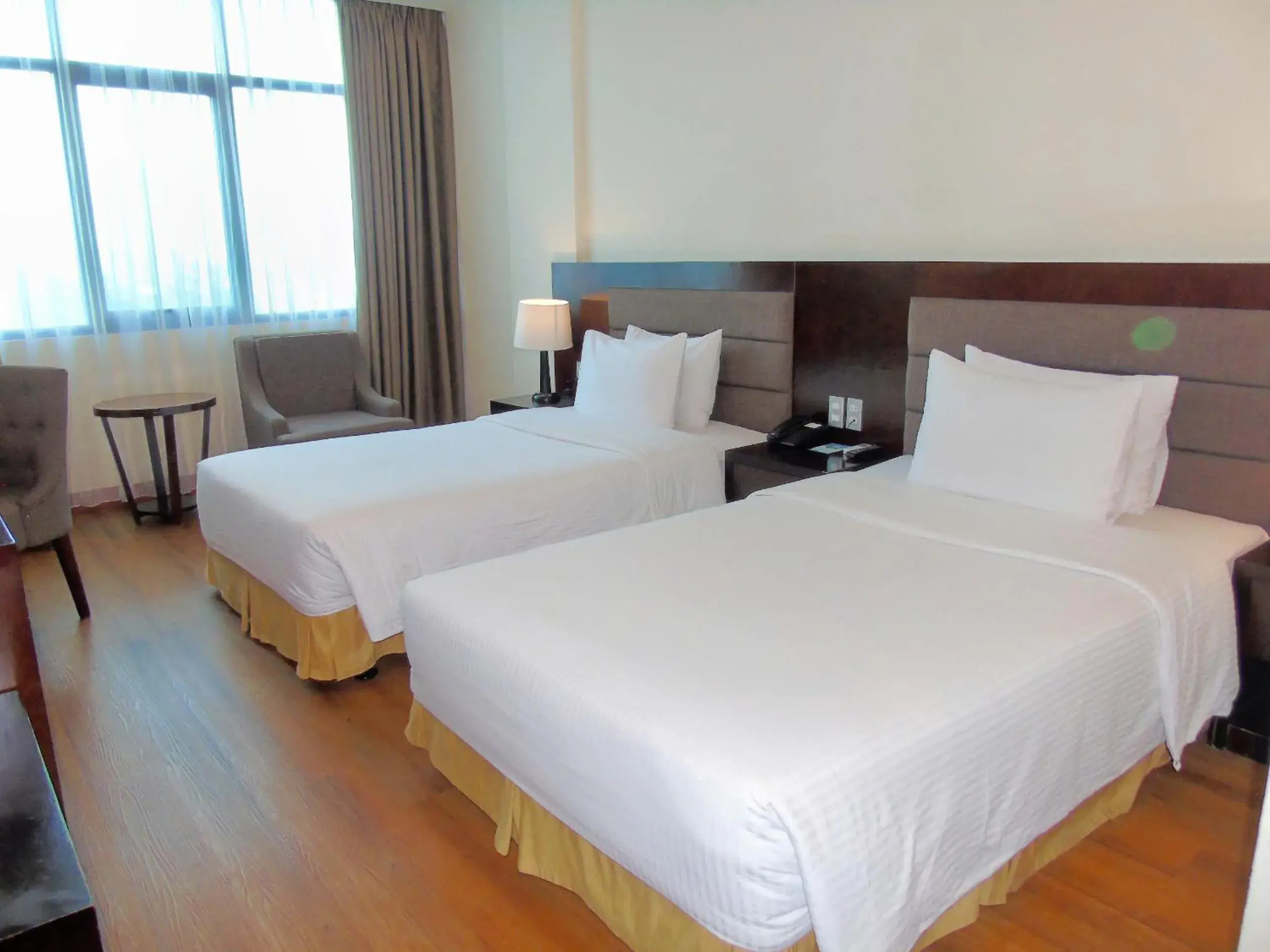 Deluxe Twin Room in Muong Thanh Vinh Hotel Deluxe Twin Room in Muong Thanh Vinh Hotel
