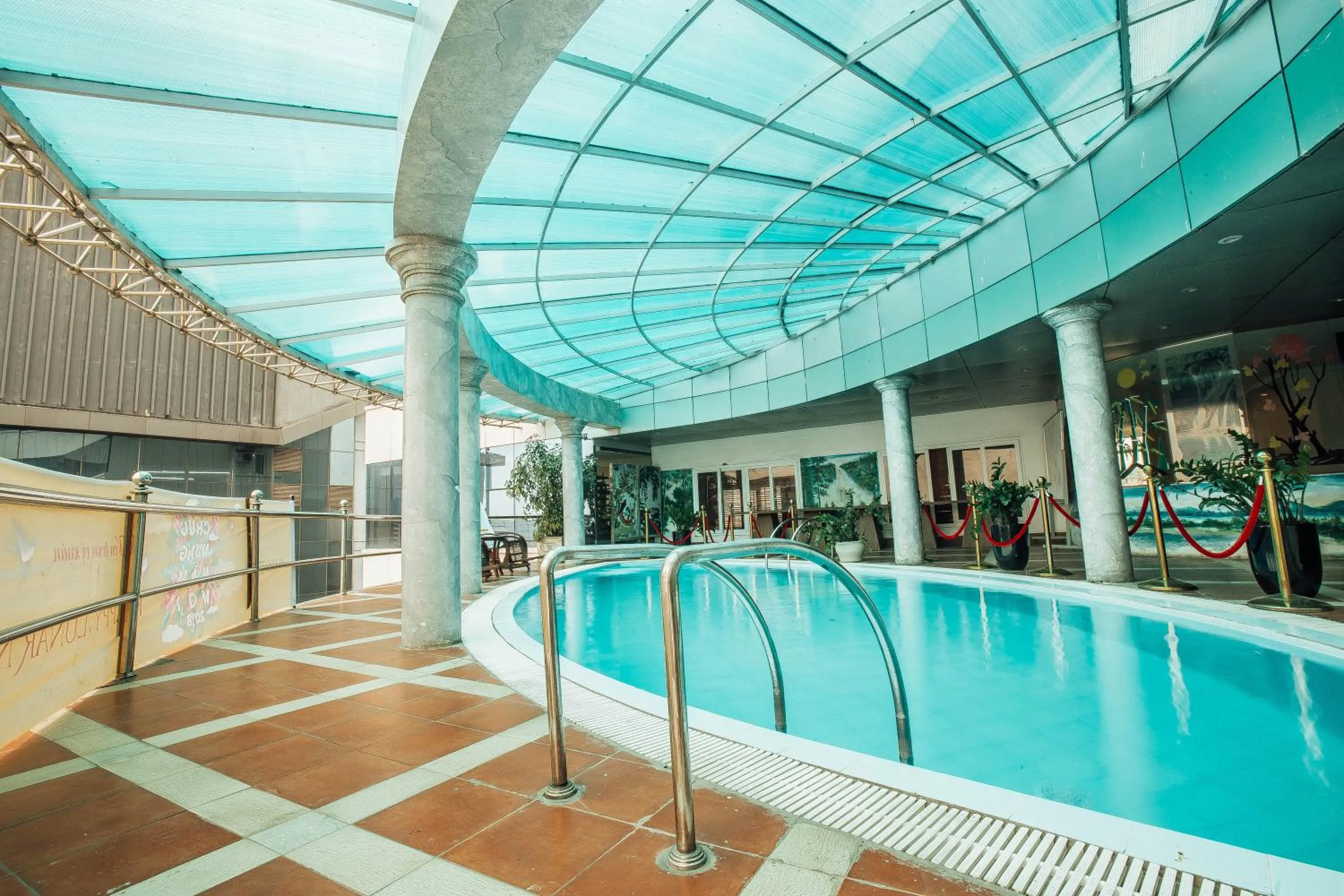 Pool view in Muong Thanh Vinh Hotel