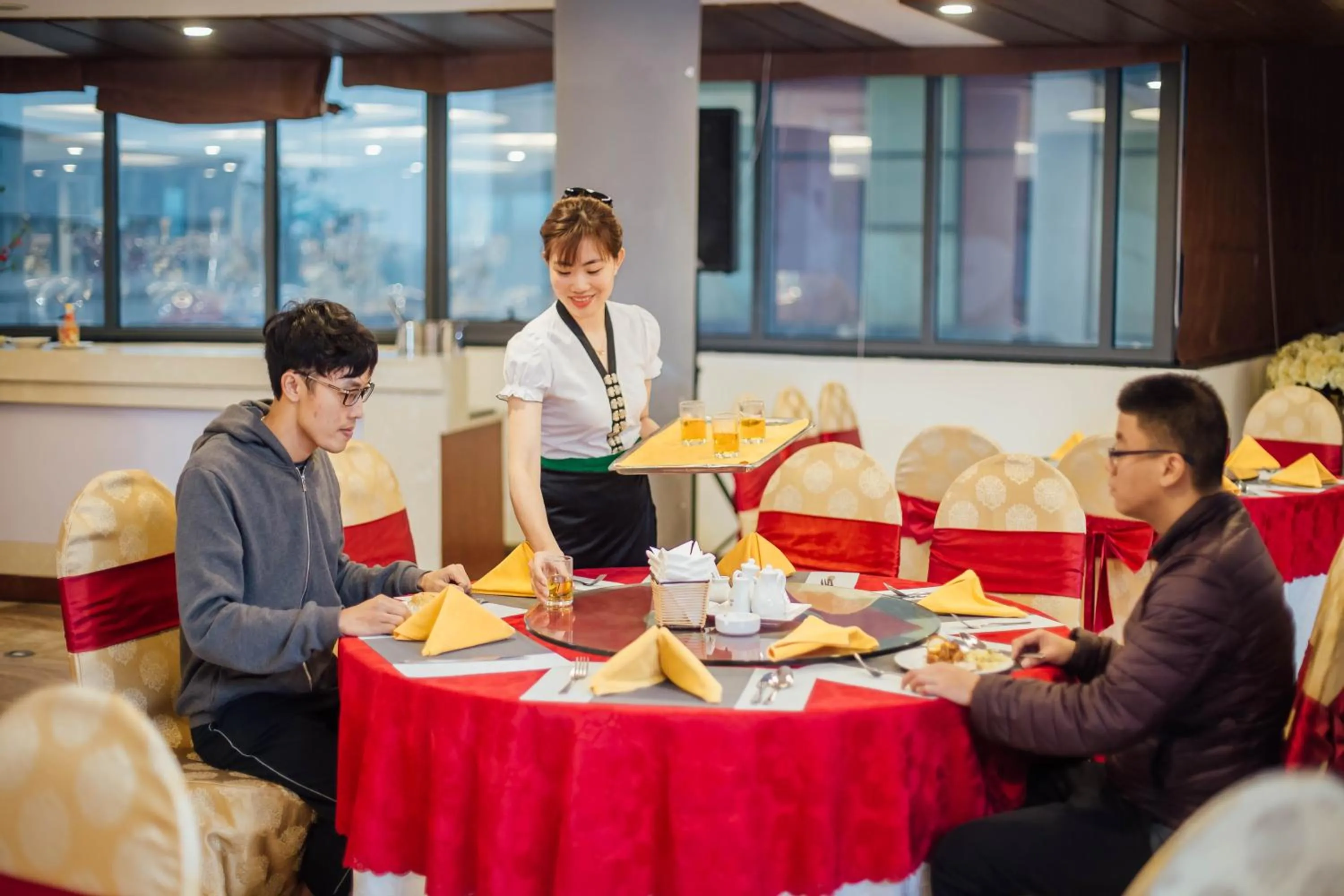 Restaurant/places to eat in Muong Thanh Vinh Hotel