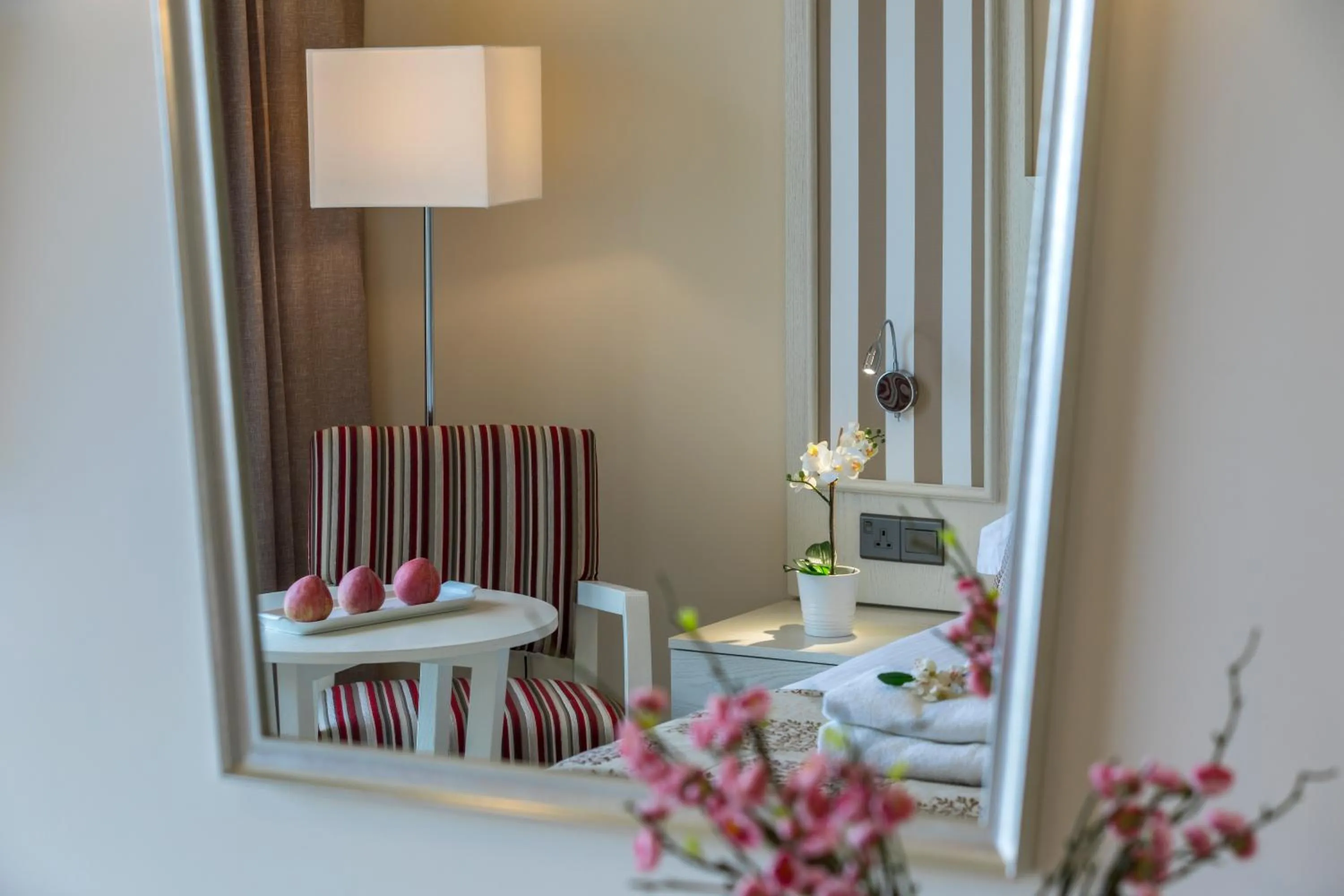 Living room in Aquamare Beach Hotel & Spa