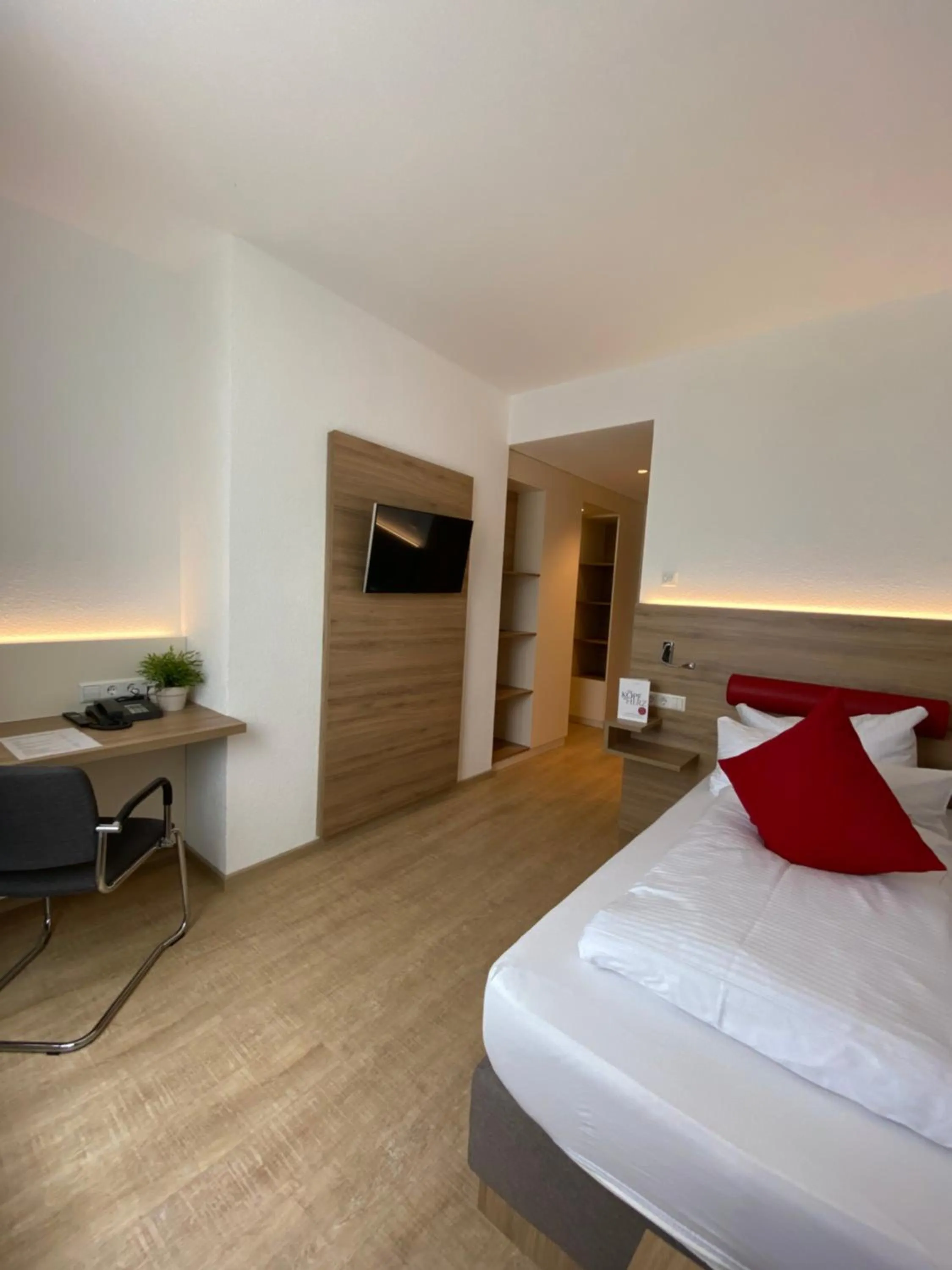 TV and multimedia, Bed in Hotel Asgard