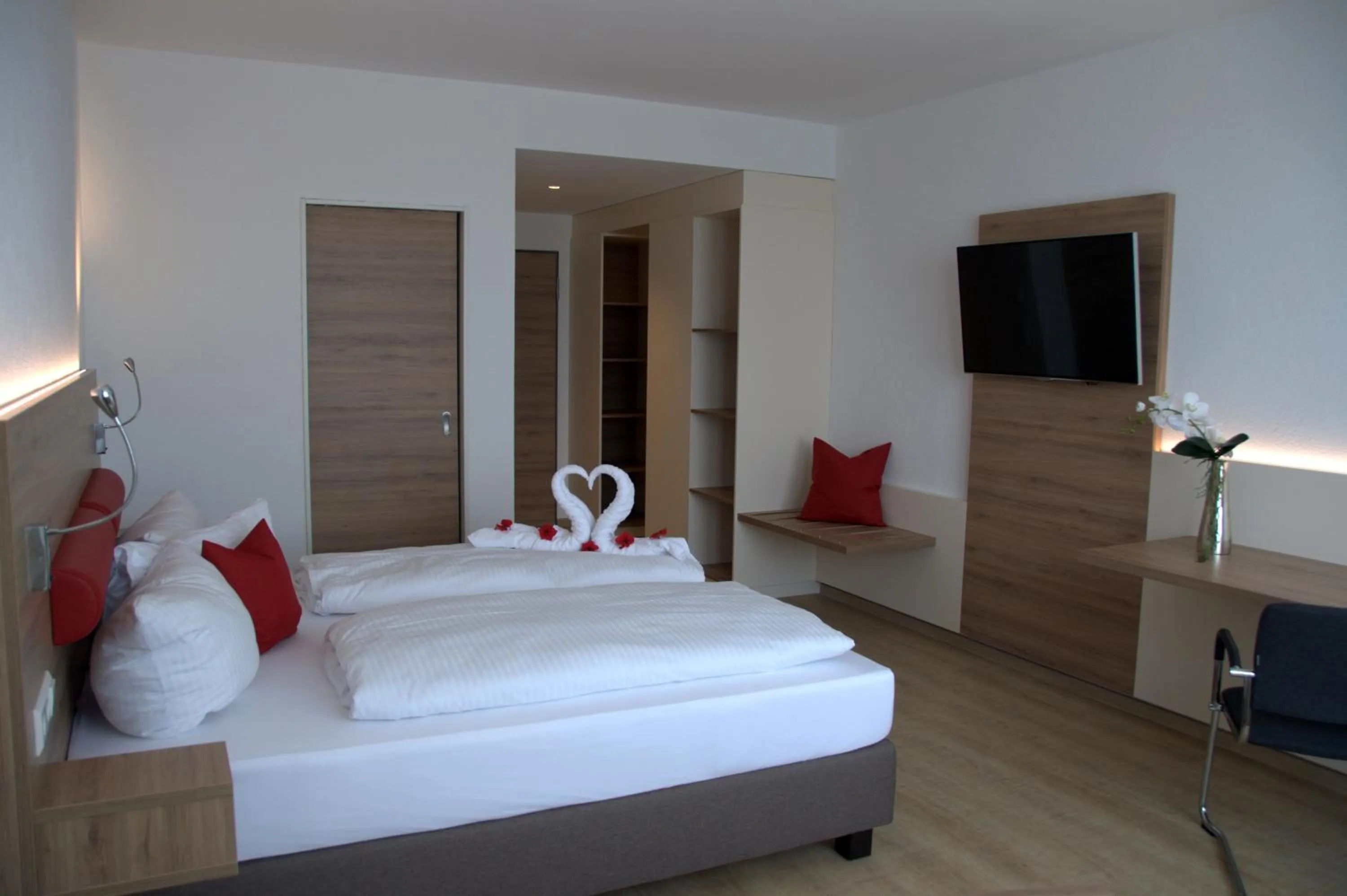 Photo of the whole room, Bed in Hotel Asgard