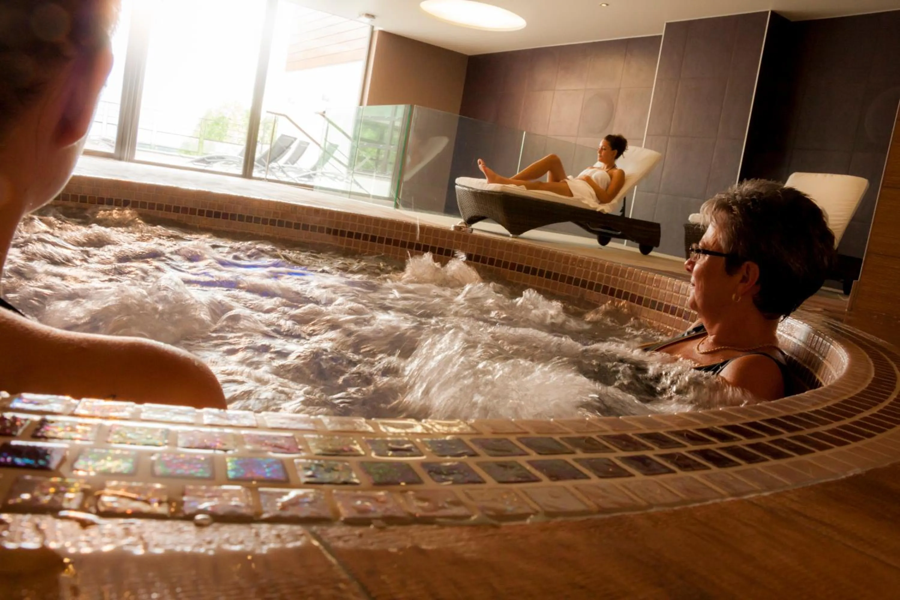 Spa and wellness centre/facilities in Hôtel Restaurant Les Alizés