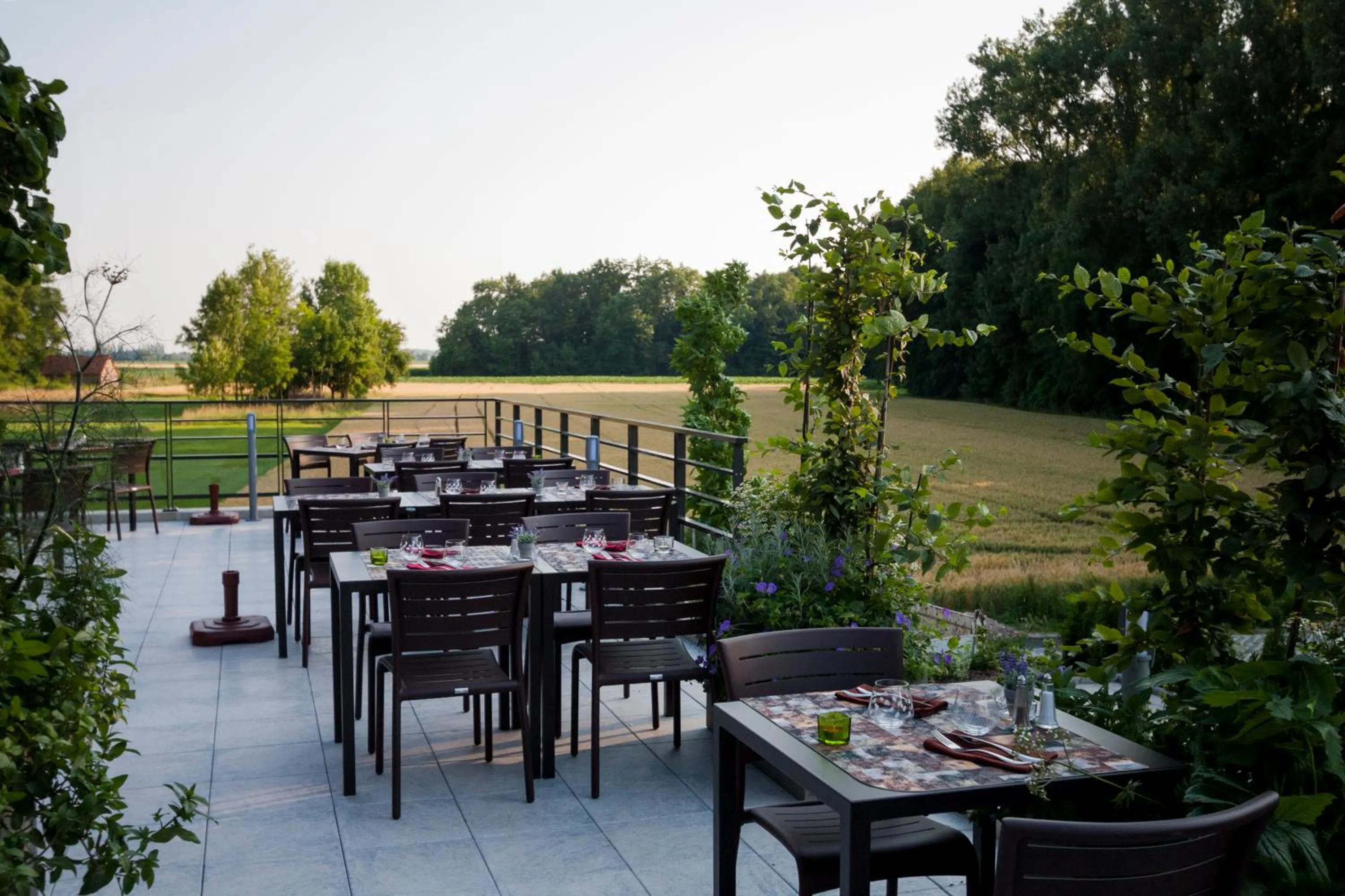 Restaurant/places to eat in Hôtel Restaurant Les Alizés