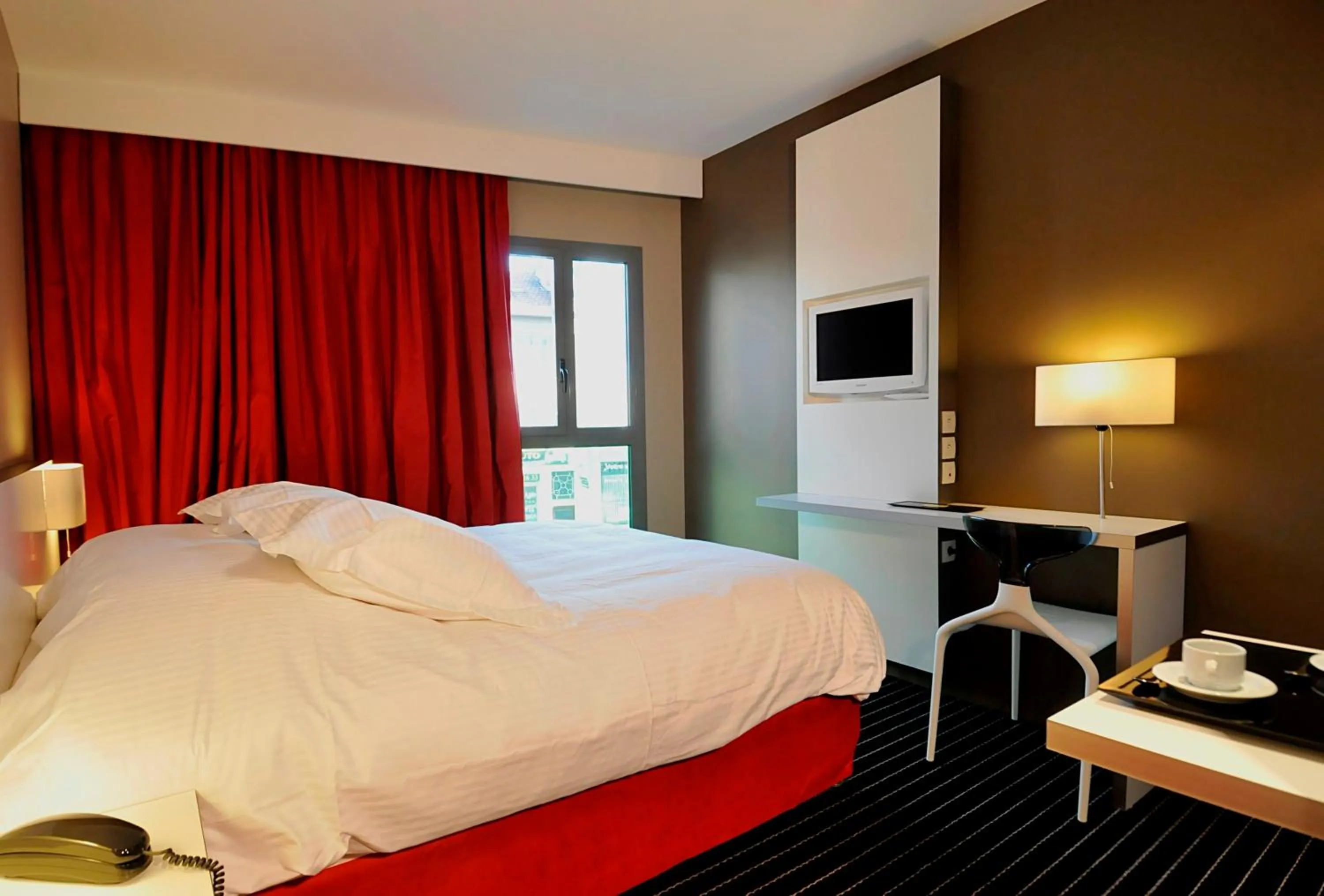 Bed in B&B HOME Lyon Centre Berthelot