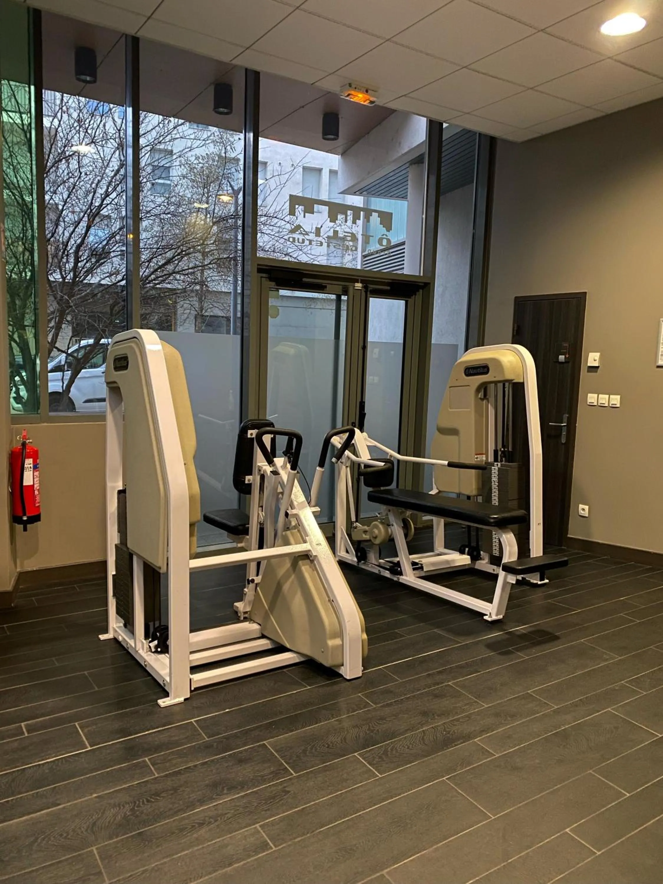 Fitness centre/facilities in B&B HOME Lyon Centre Berthelot