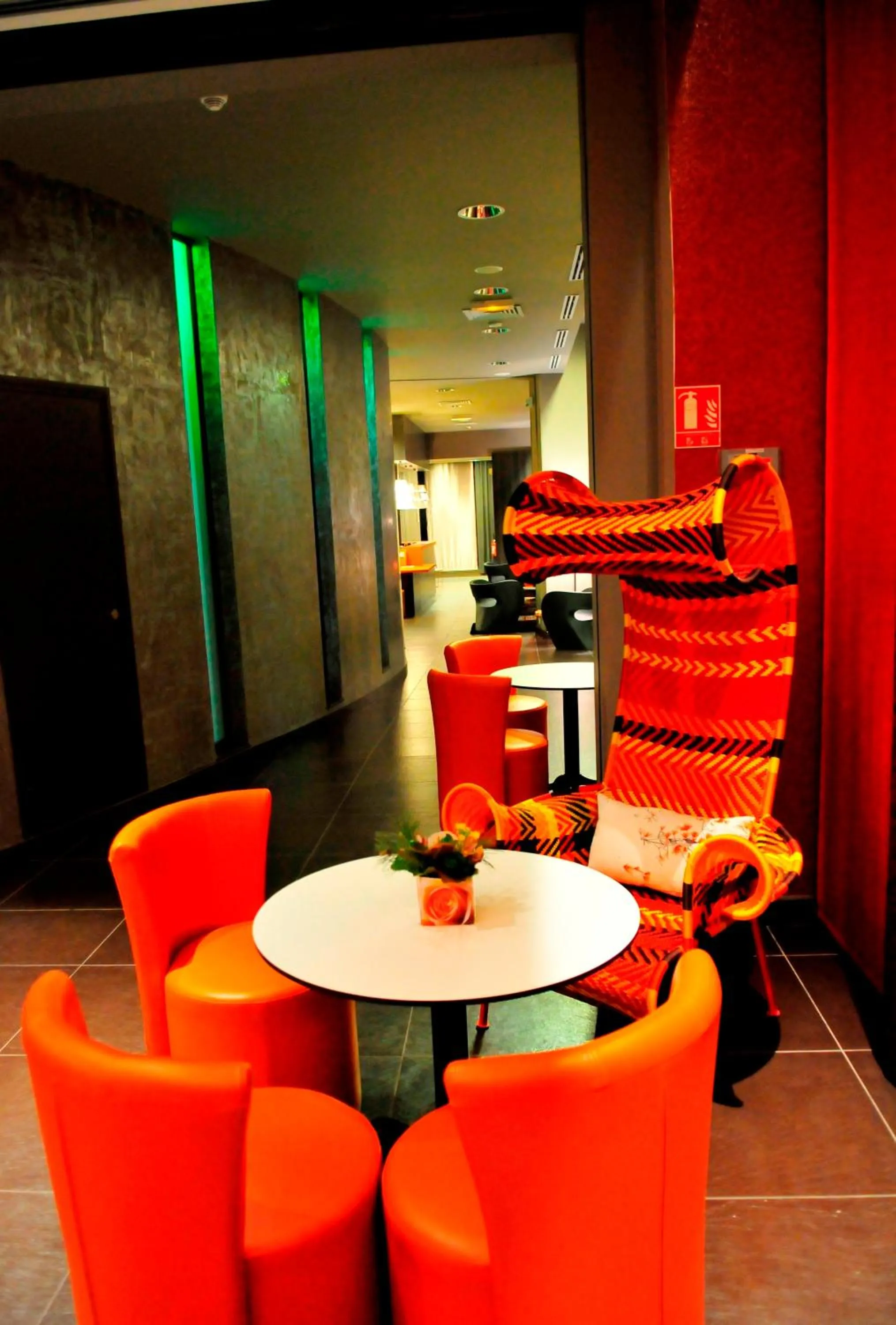 Lobby or reception in B&B HOME Lyon Centre Berthelot