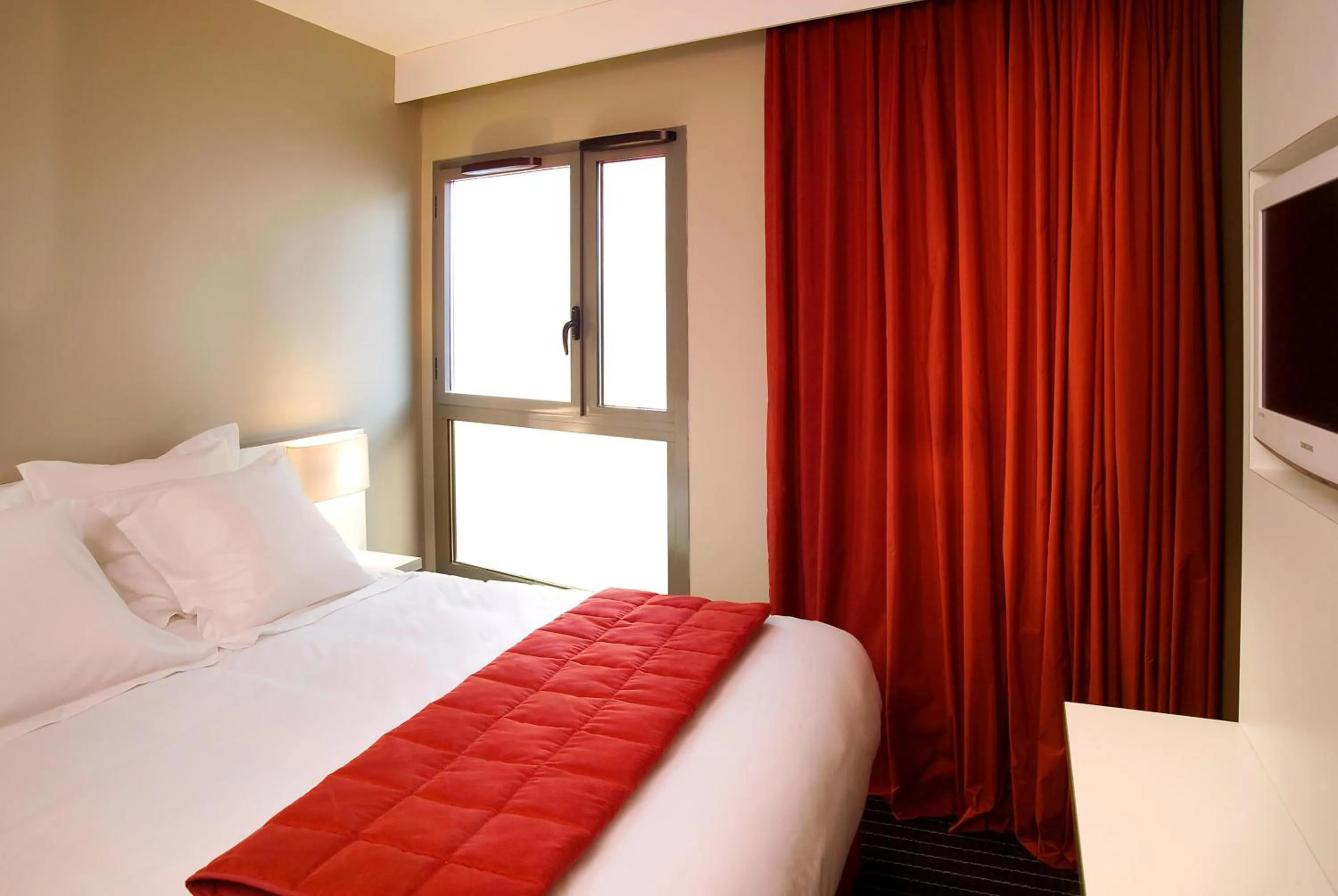 Bed in B&B HOME Lyon Centre Berthelot