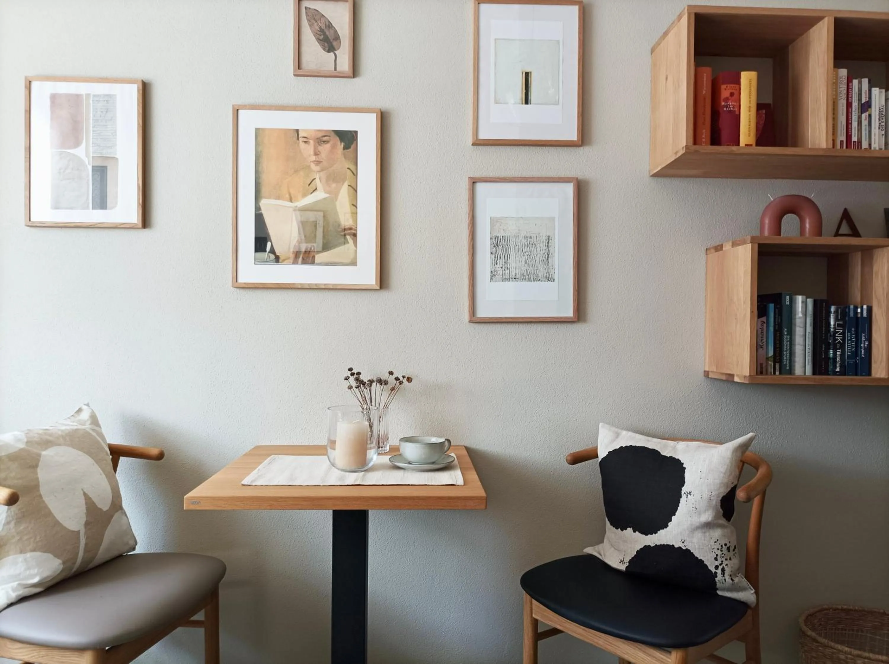 Seating area in Das Kornburg-Quartier