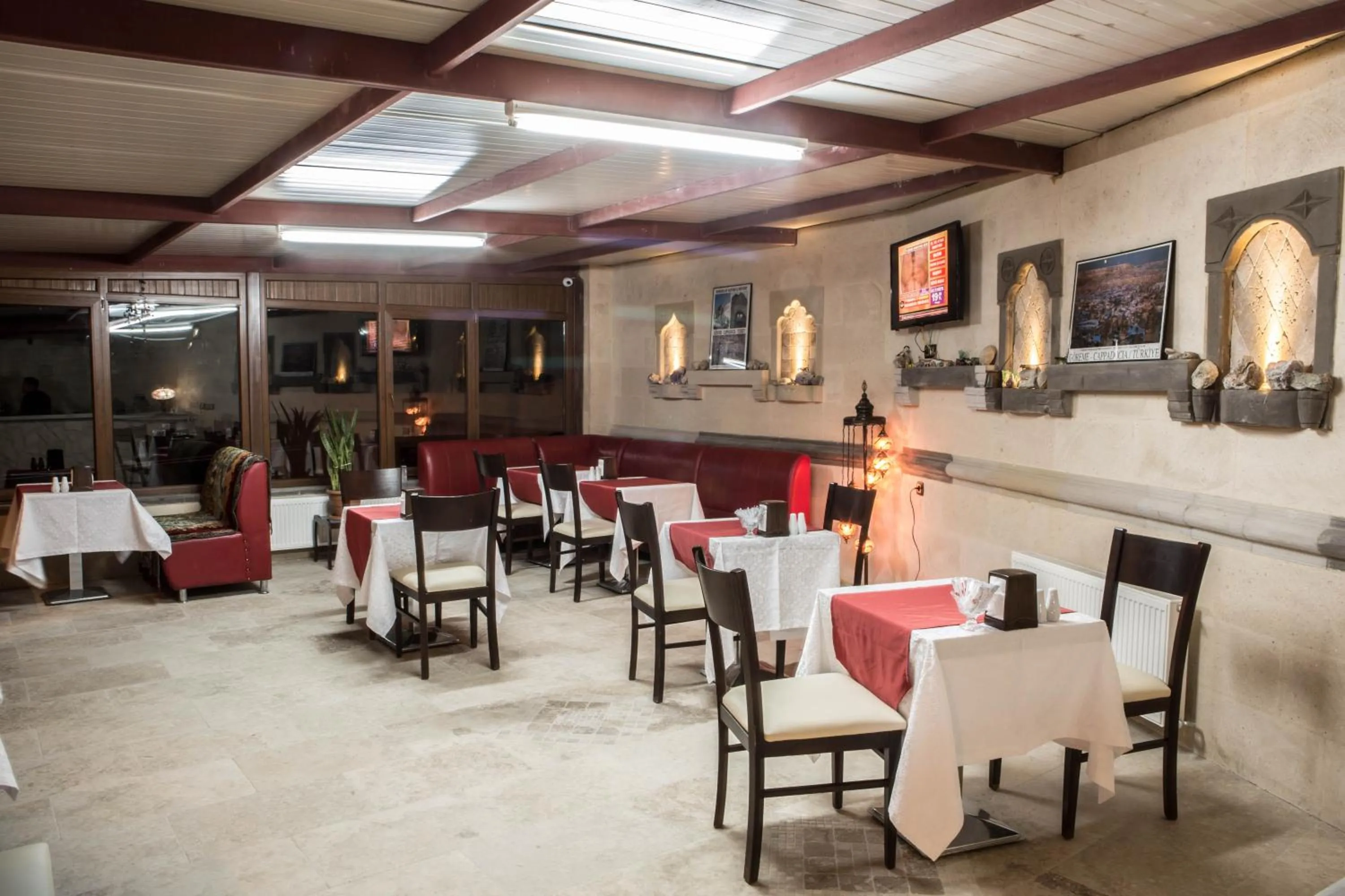 Restaurant/places to eat in Peace Stone House