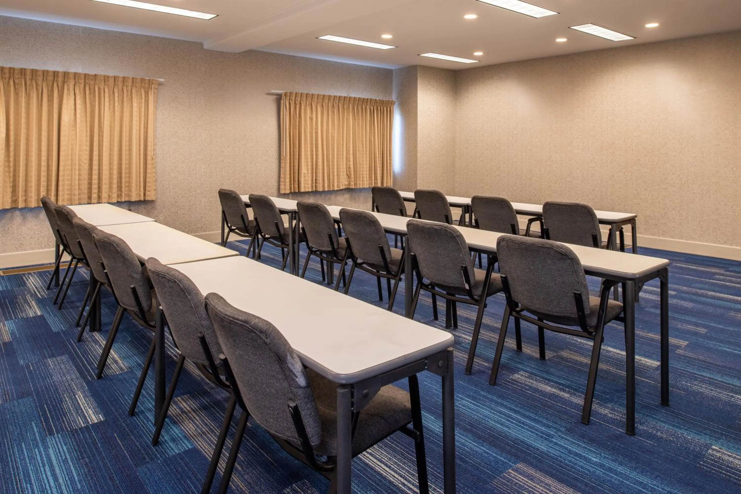 Meeting/conference room in Holiday Inn Express Hotel & Suites Gunnison by IHG