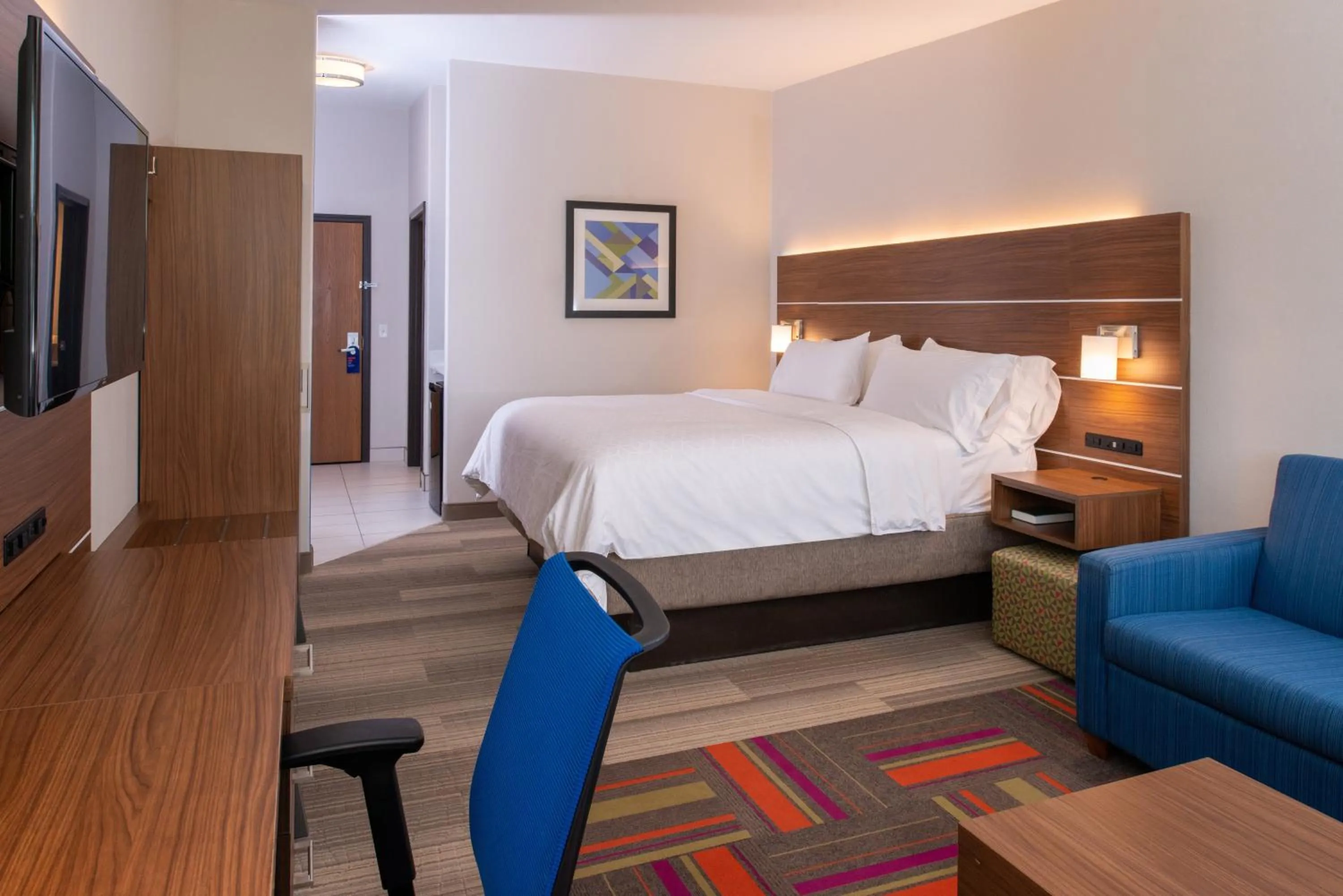 Photo of the whole room, Bed in Holiday Inn Express Hotel & Suites Gunnison by IHG