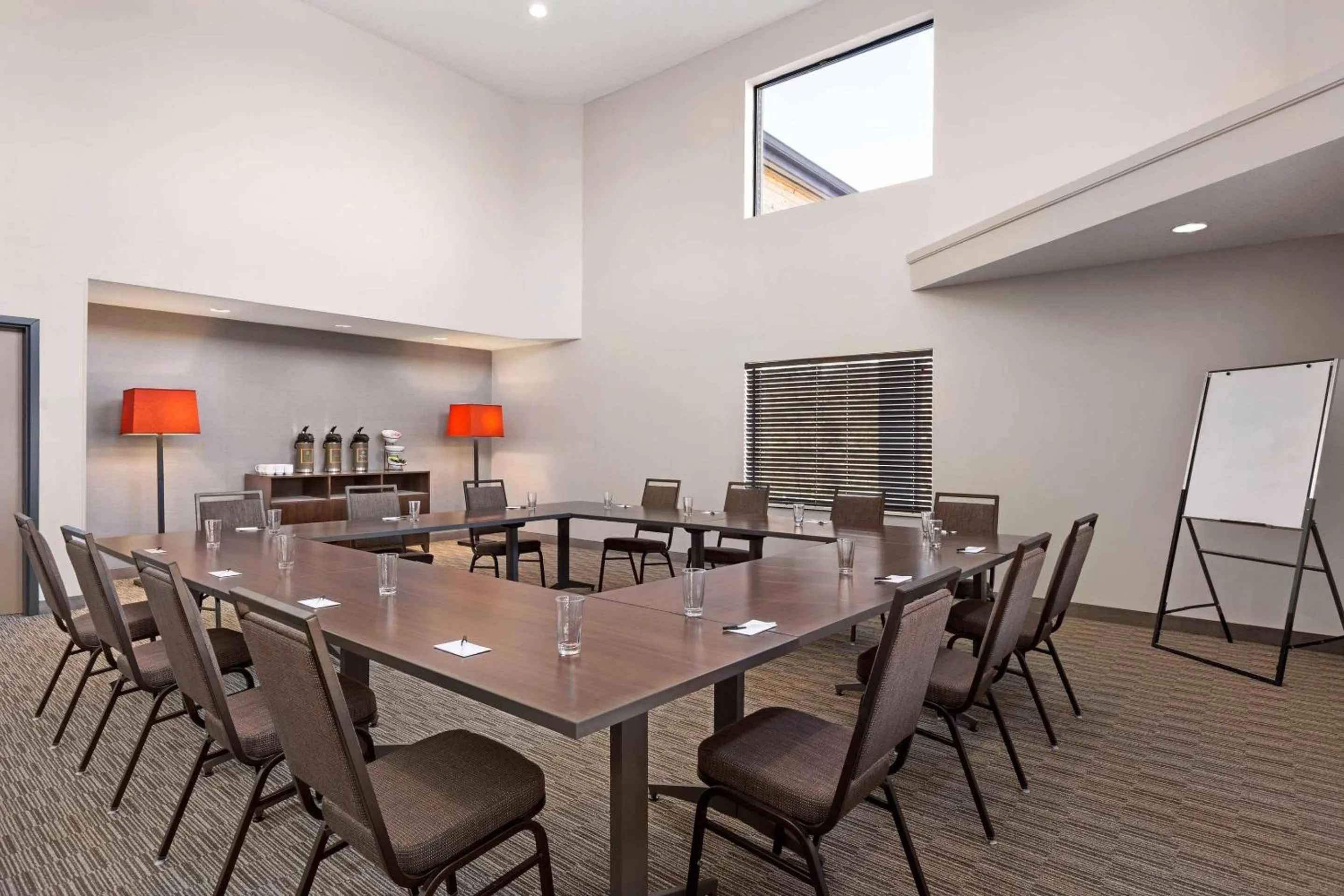 Meeting/conference room in Country Inn & Suites by Radisson, Dahlgren-King George, VA