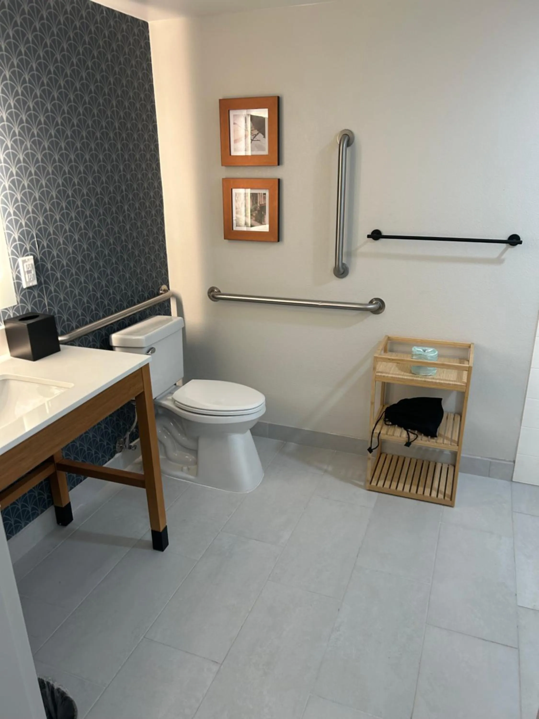 Country Inn & Suites by Radisson, Dahlgren-King George, VA