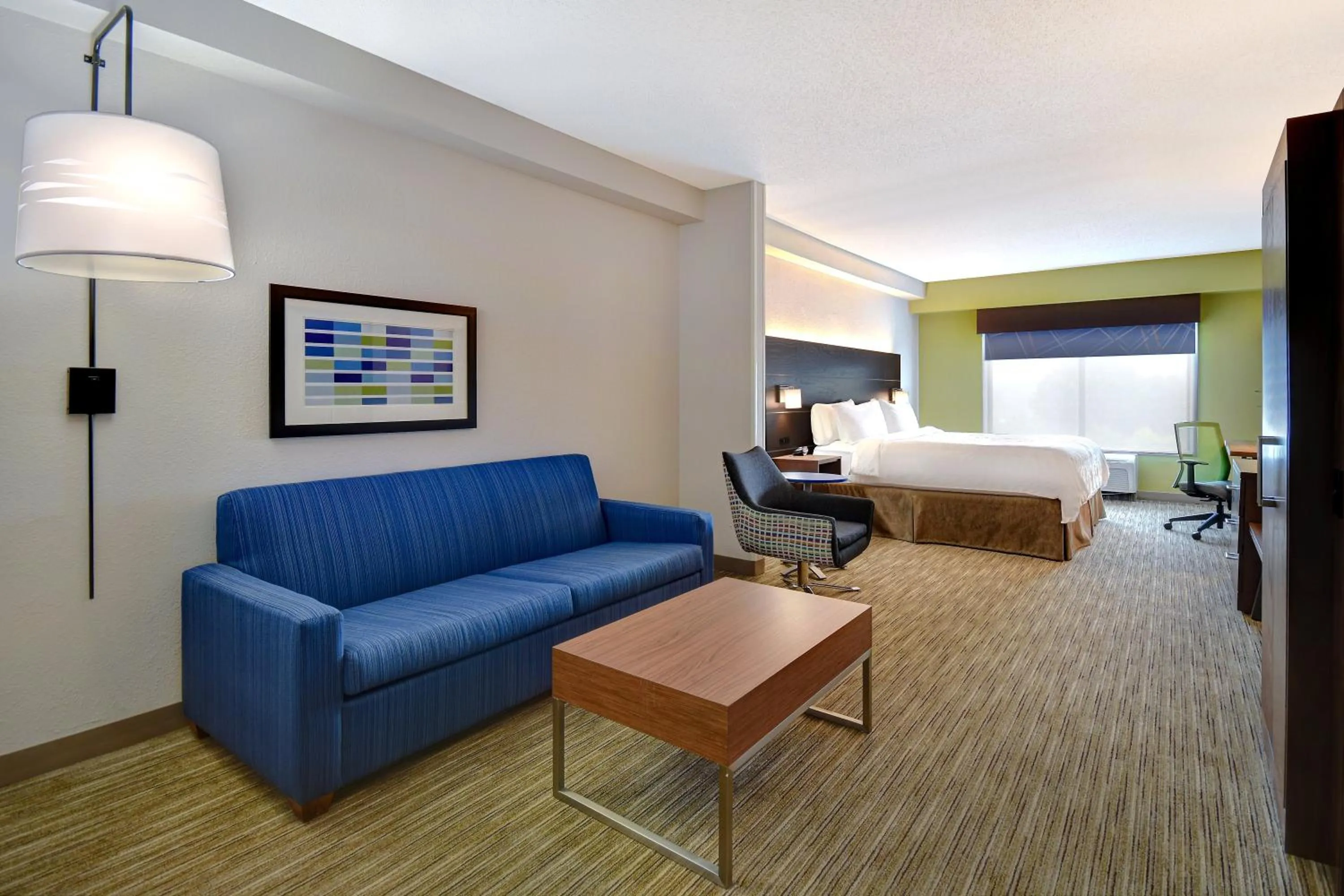 Photo of the whole room, Bed in Holiday Inn Express Hotel & Suites Smyrna-Nashville Area by IHG
