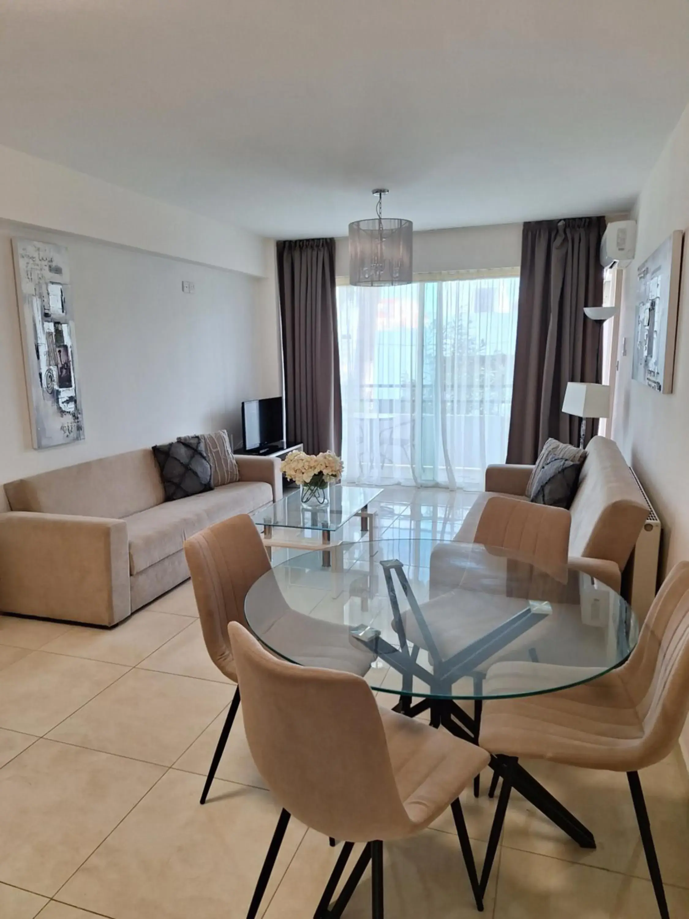 Deluxe One-Bedroom Apartment in Marianna Hotel Apartments Deluxe One-Bedroom Apartment in Marianna Hotel Apartments