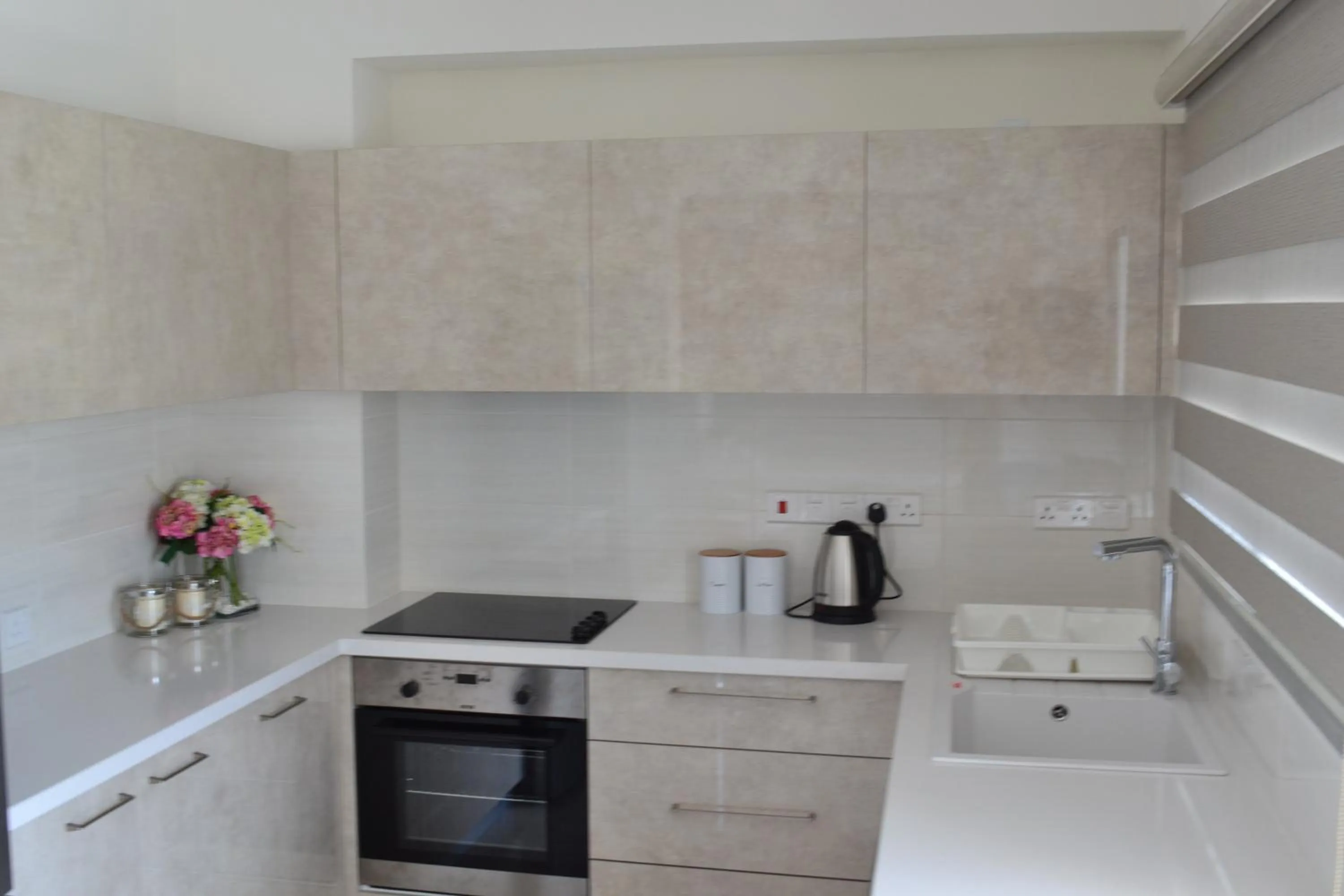 Coffee/tea facilities in Marianna Hotel Apartments