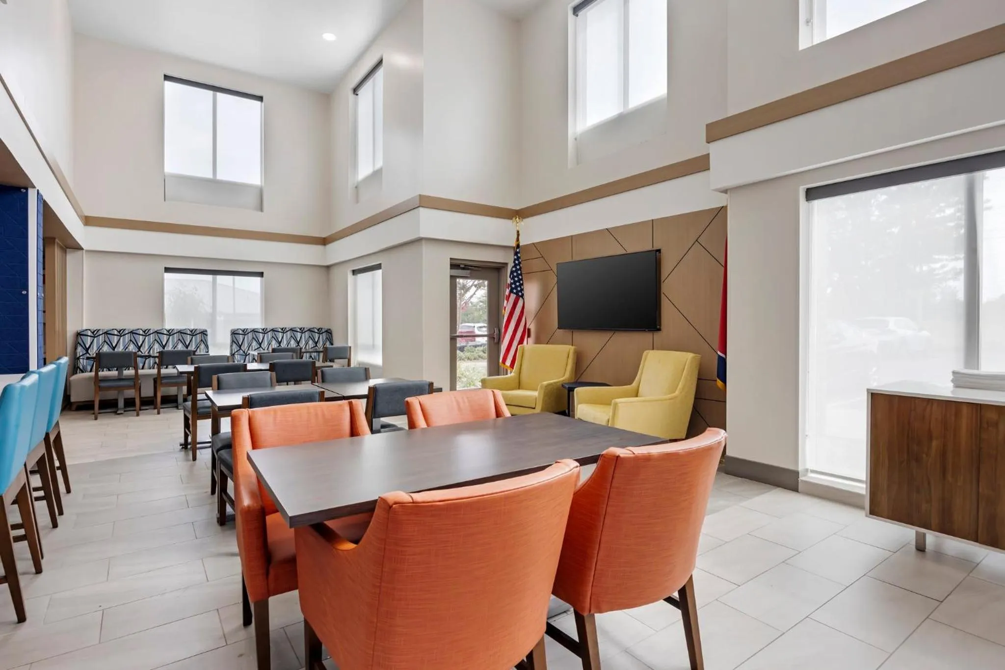 Breakfast in Holiday Inn Express White House by IHG