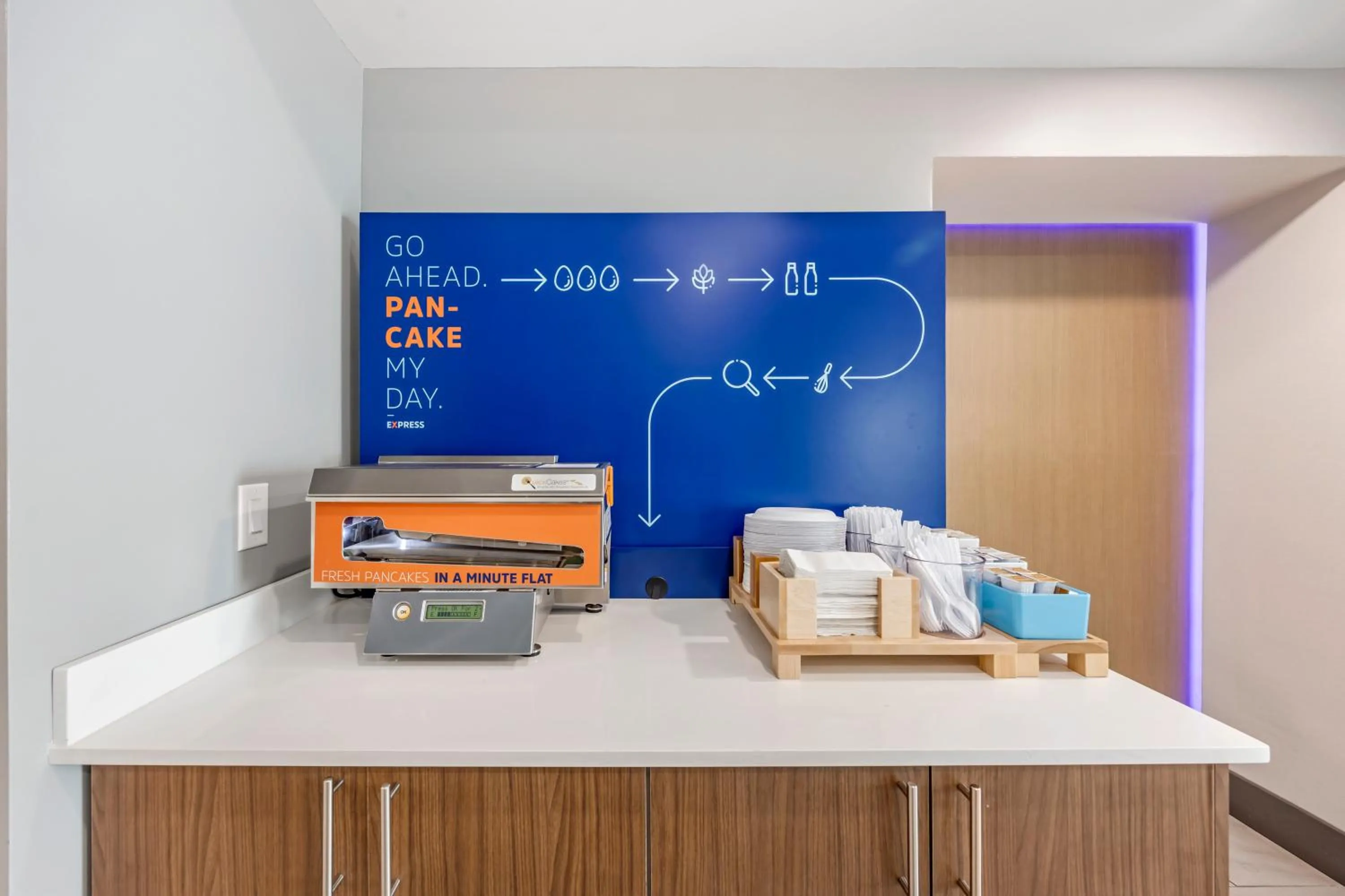 Breakfast in Holiday Inn Express White House by IHG