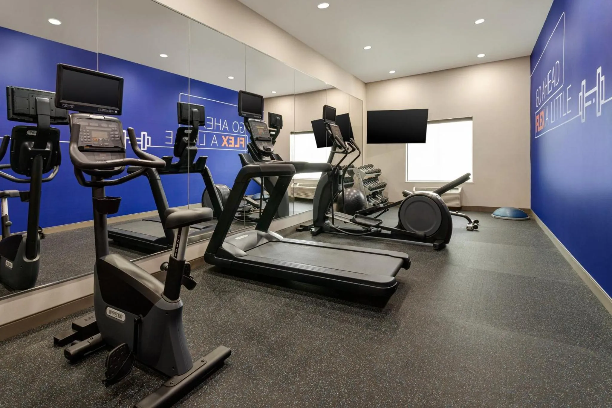 Fitness centre/facilities in Holiday Inn Express & Suites Forrest City by IHG