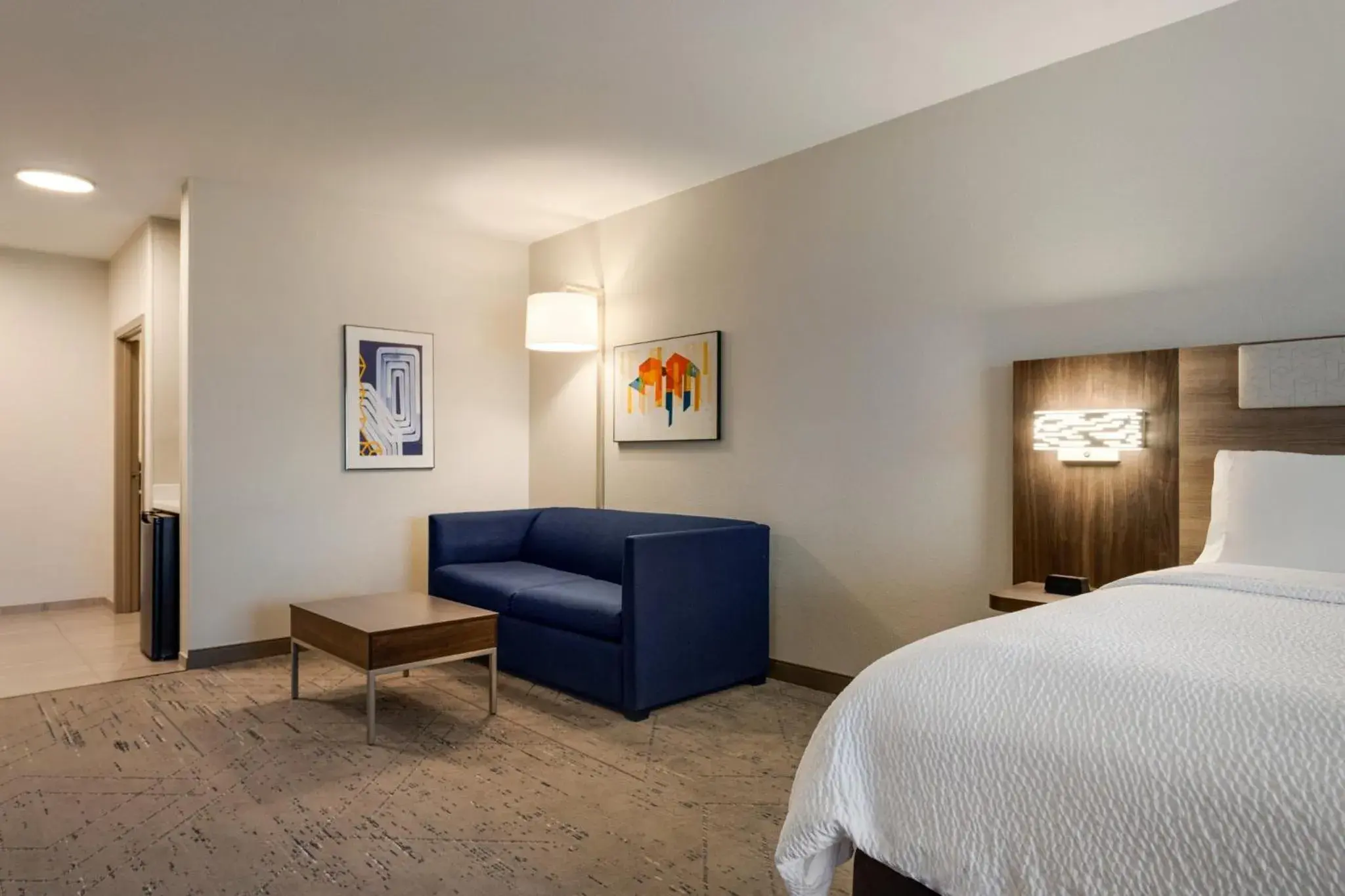 King Suite in Holiday Inn Express & Suites Forrest City by IHG King Suite in Holiday Inn Express & Suites Forrest City by IHG