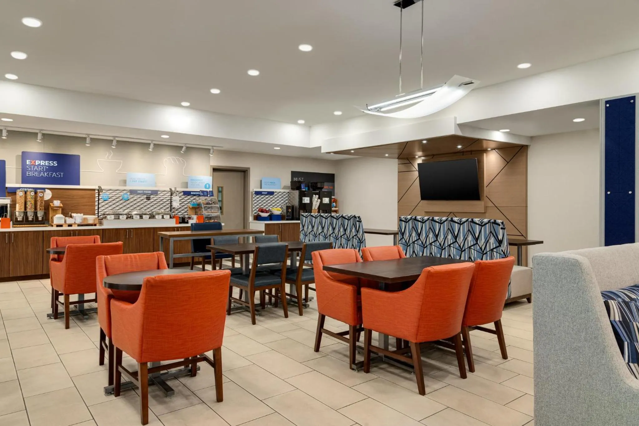 Breakfast in Holiday Inn Express & Suites Forrest City by IHG